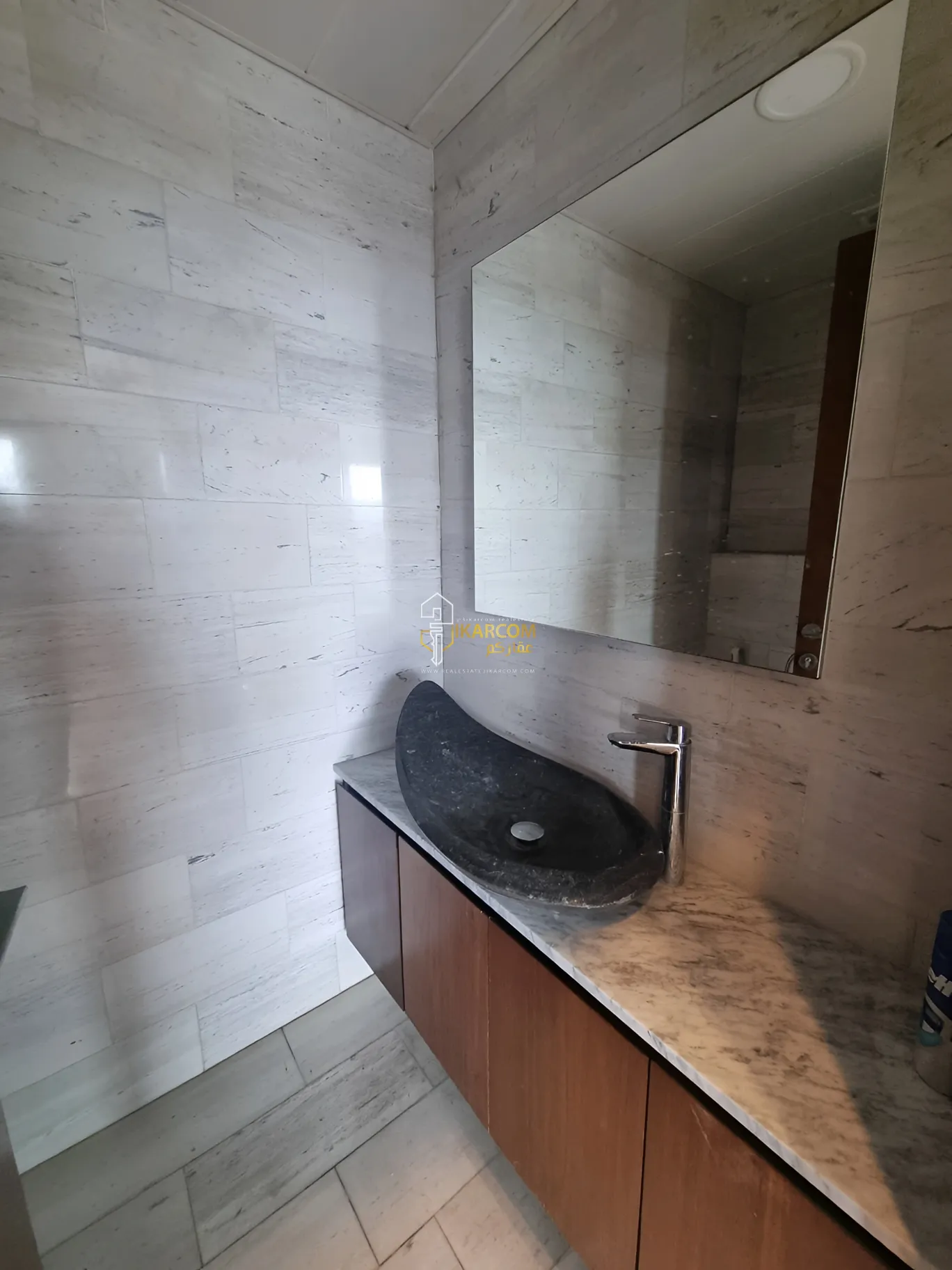 Apartment for sale in Ras Al Naba'a, Beirut, Lebanon