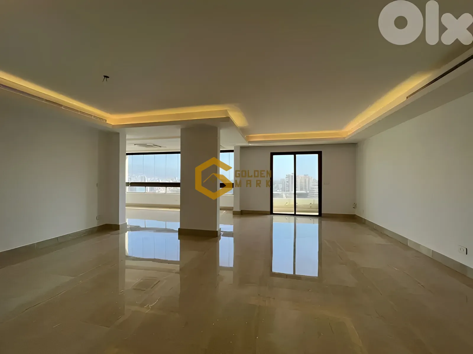 Apartment for Sale in Achrafieh, Beirut - 3 bed, 2 bath
