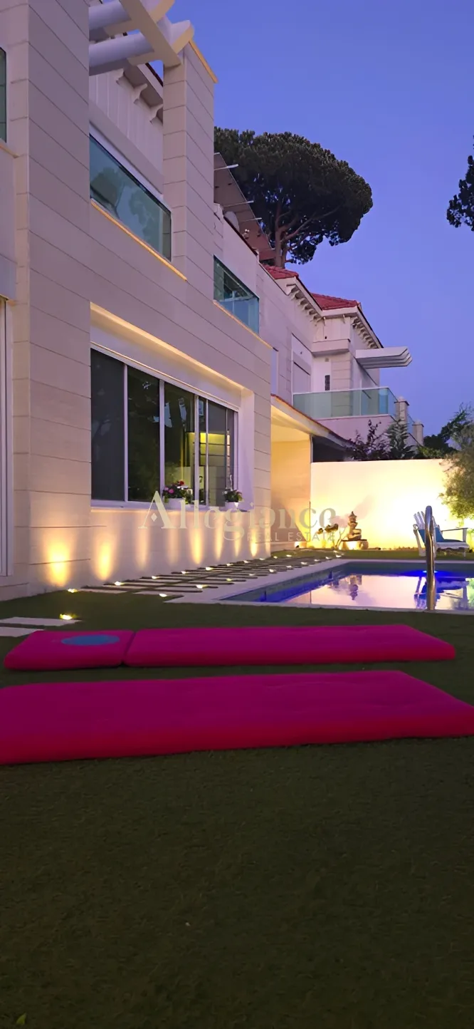 Villa for sale in Qarnayel, Lebanon - 5 bed, 3 bath