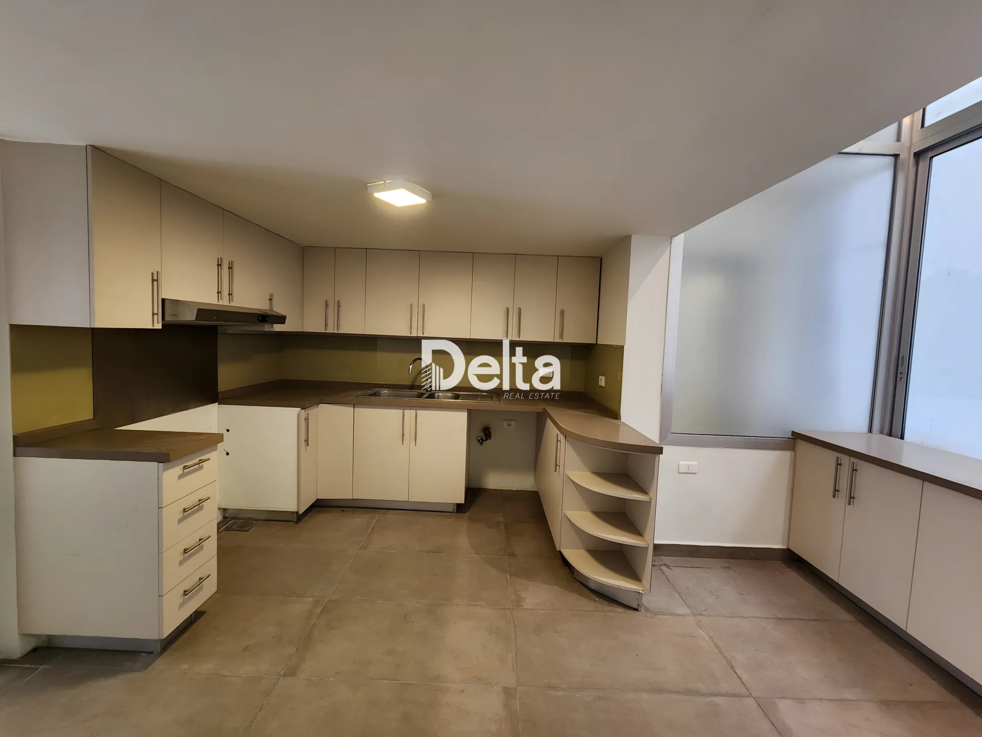 Residential in Hamra, beirut, lebanon - 2 bed, 4.0 bath