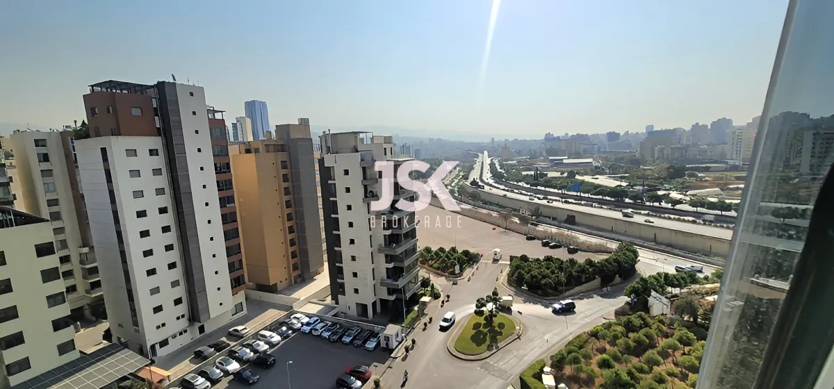 Office for rent in Horch Tabet