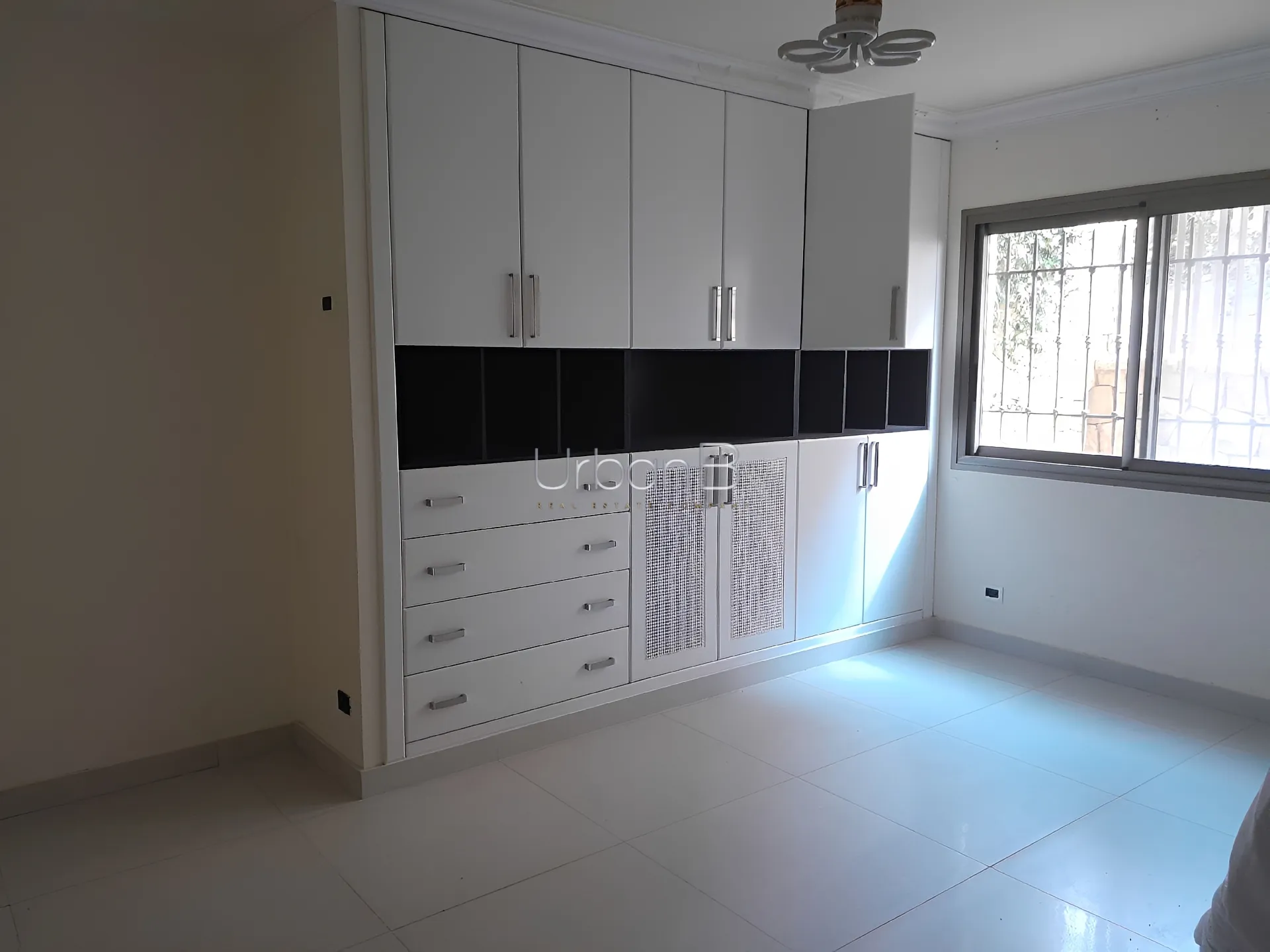 Residential in Cornet chahwan, lebanon - 4 bed, 6.0 bath