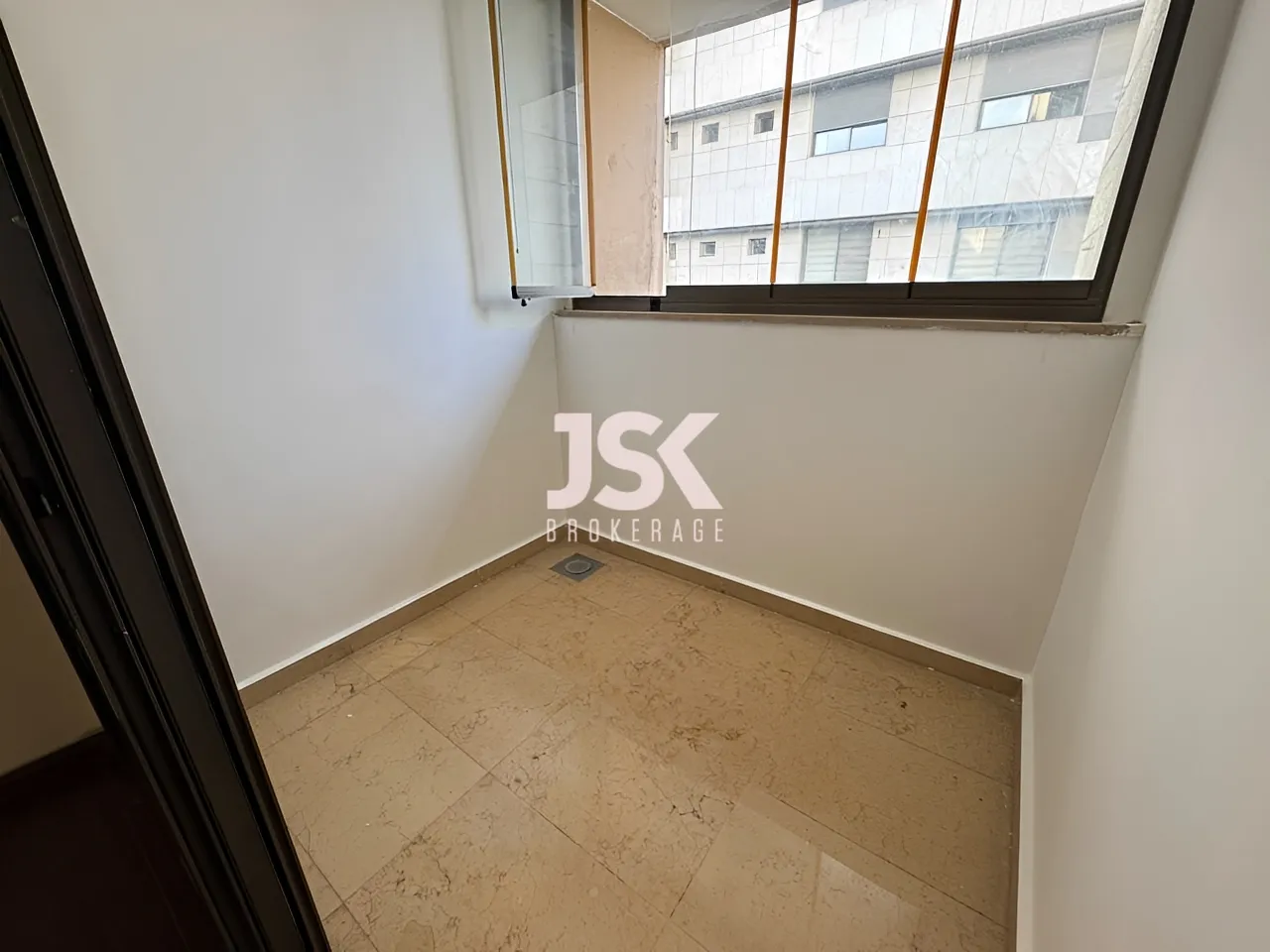 Apartment for Sale in Ras Beirut