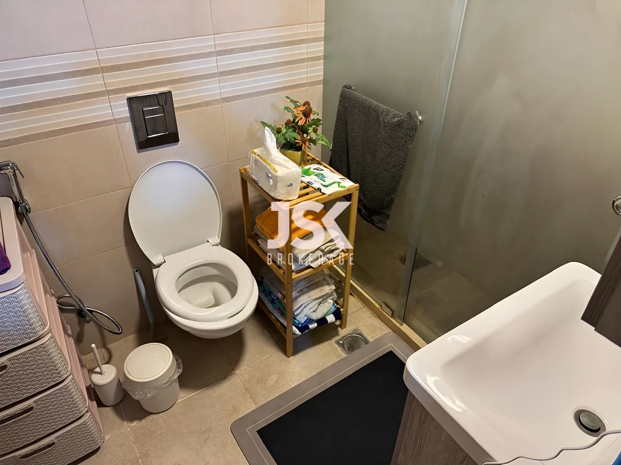 Apartment for Sale in Aley