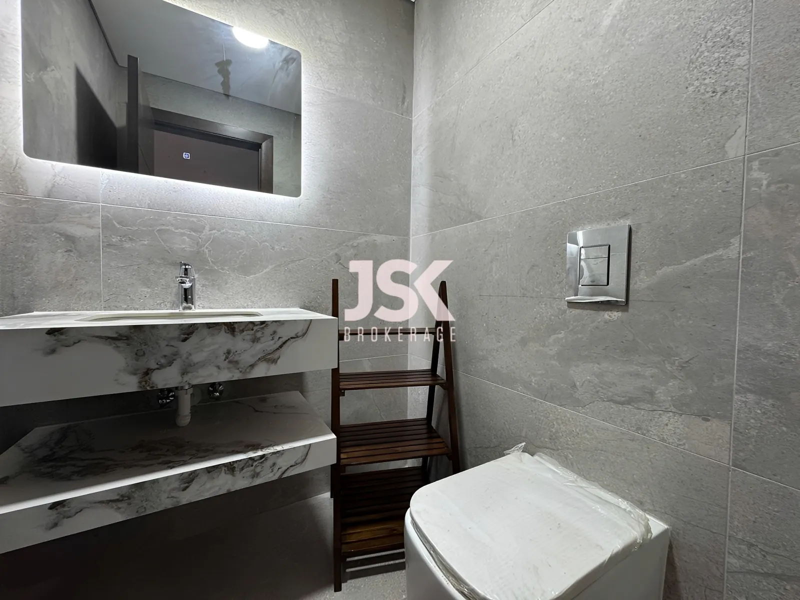 Apartment for Sale in Mar Moussa El Douar