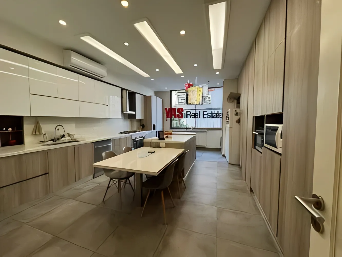 Apartment for Sale in Adonis