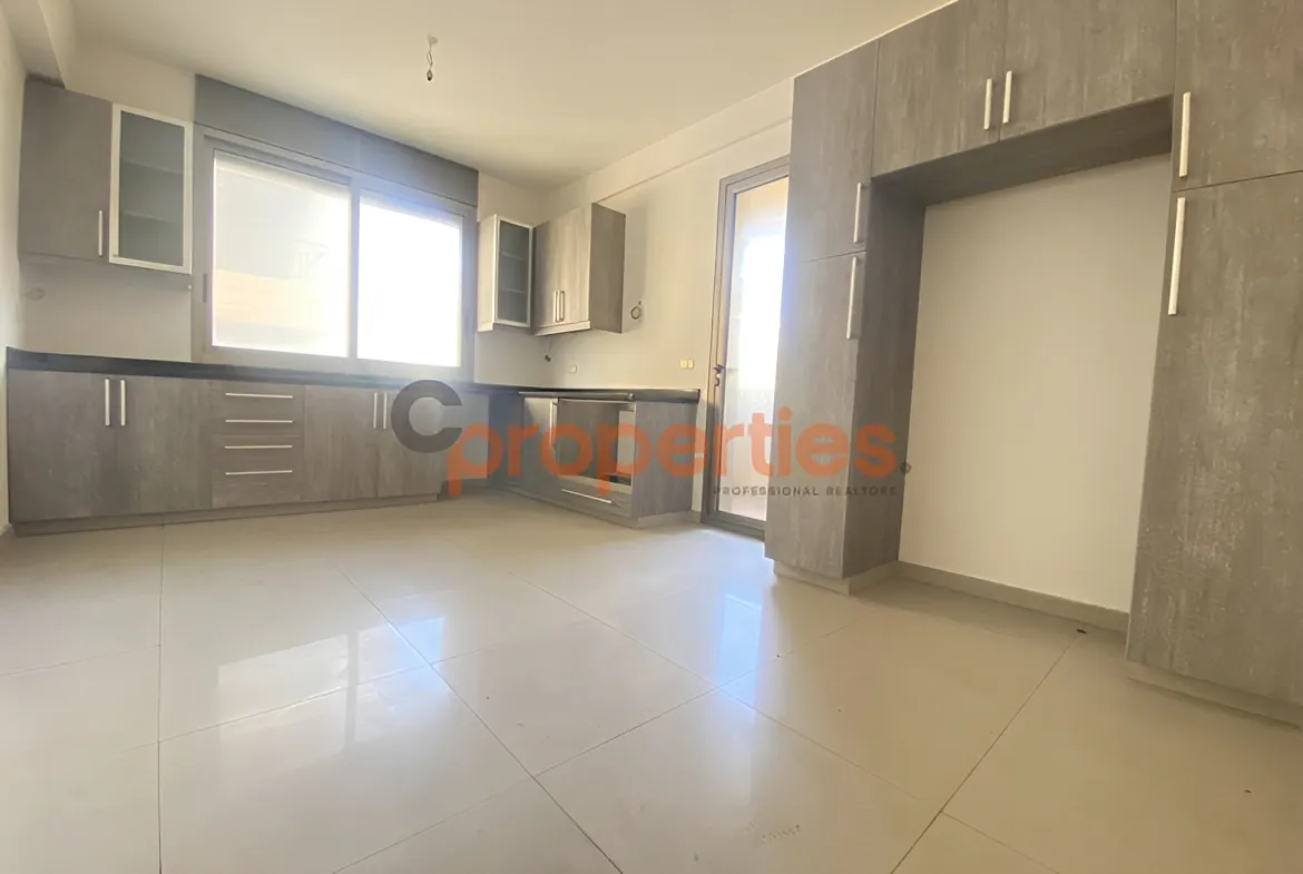 Apartment for Sale in Zalqa - 3 bed, 4 bath