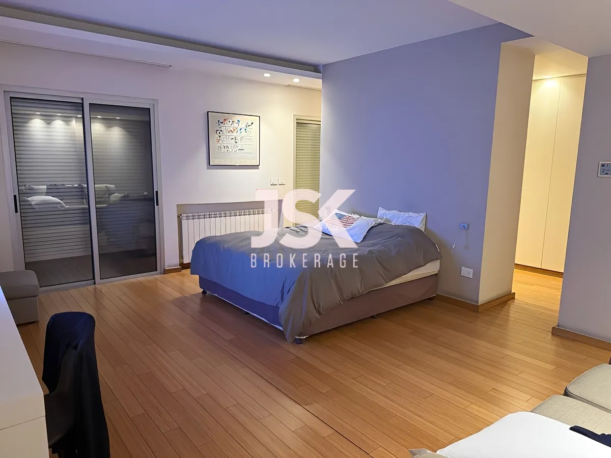 Apartment for Sale in Monot, Beirut, Lebanon