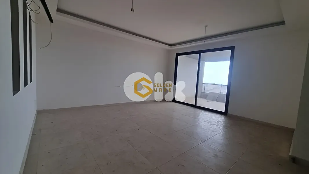 Apartment for Sale in Qornet El Hamra - 2 bed, 2 bath
