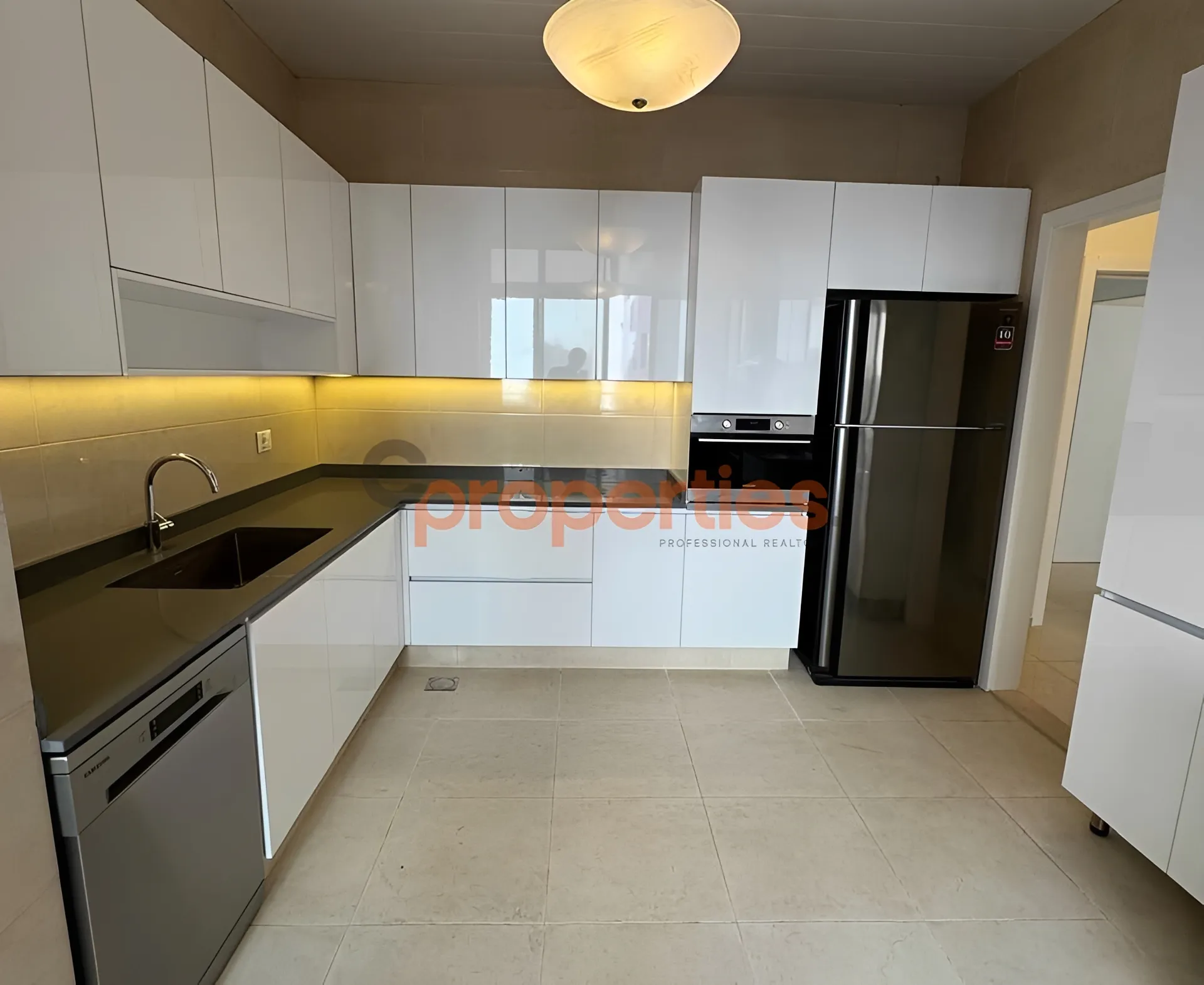 Apartment for Rent in Manara