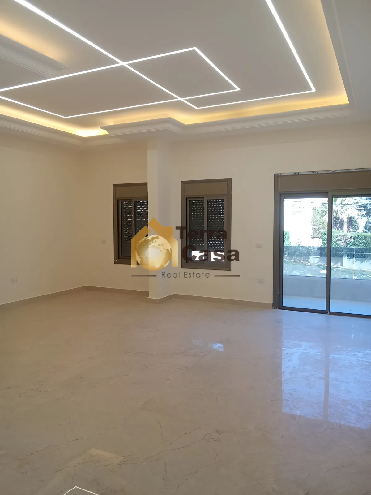 Apartment for Sale in Ksara - 4 bed, 4 bath