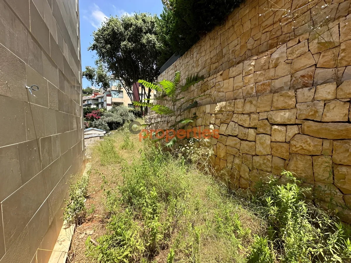 Apartment for Sale in Mtaileb