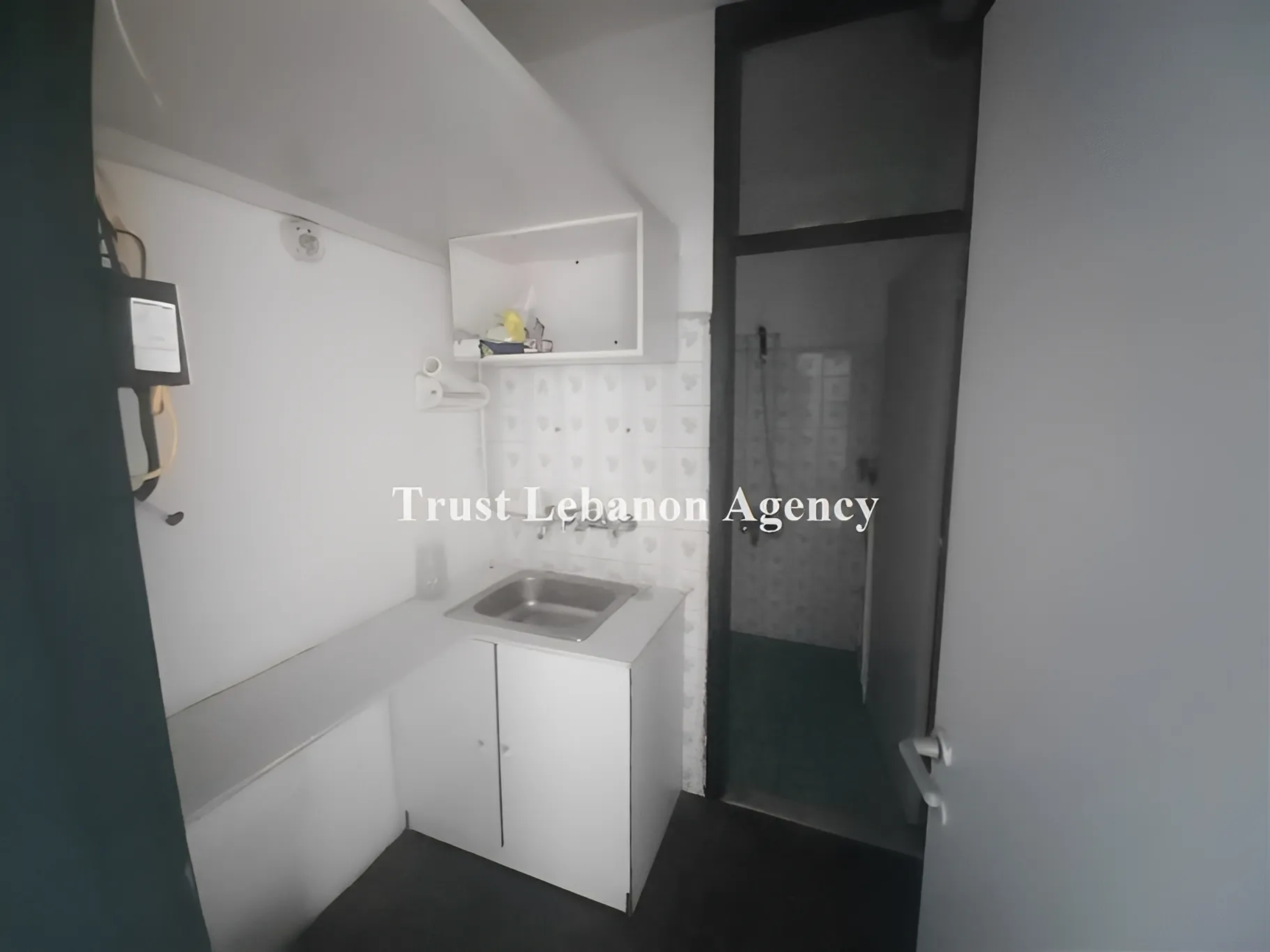 Office for sale in Metn, Antelias