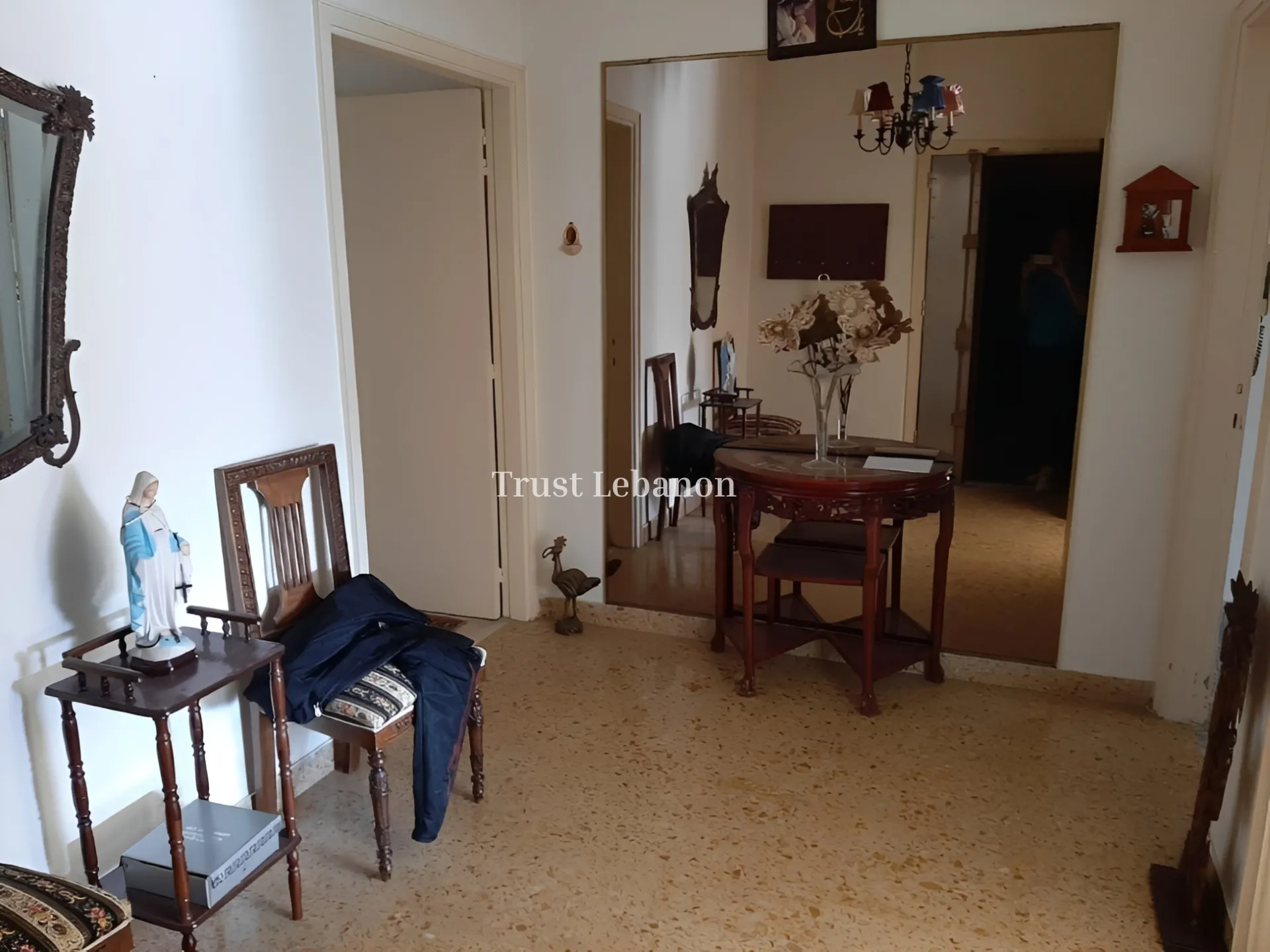 Apartment for sale in Horch Tabet