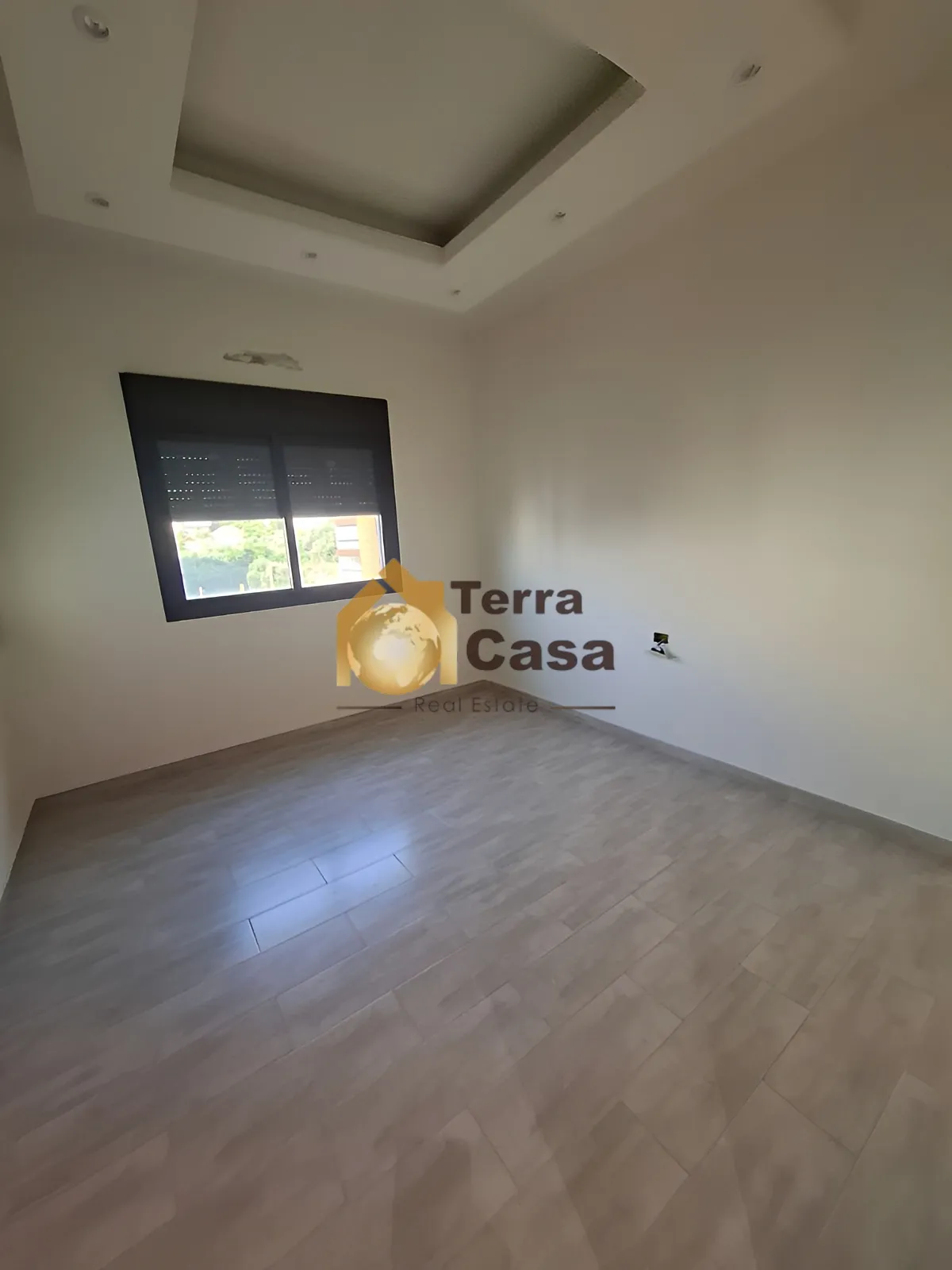 Apartment for sale in Adonis