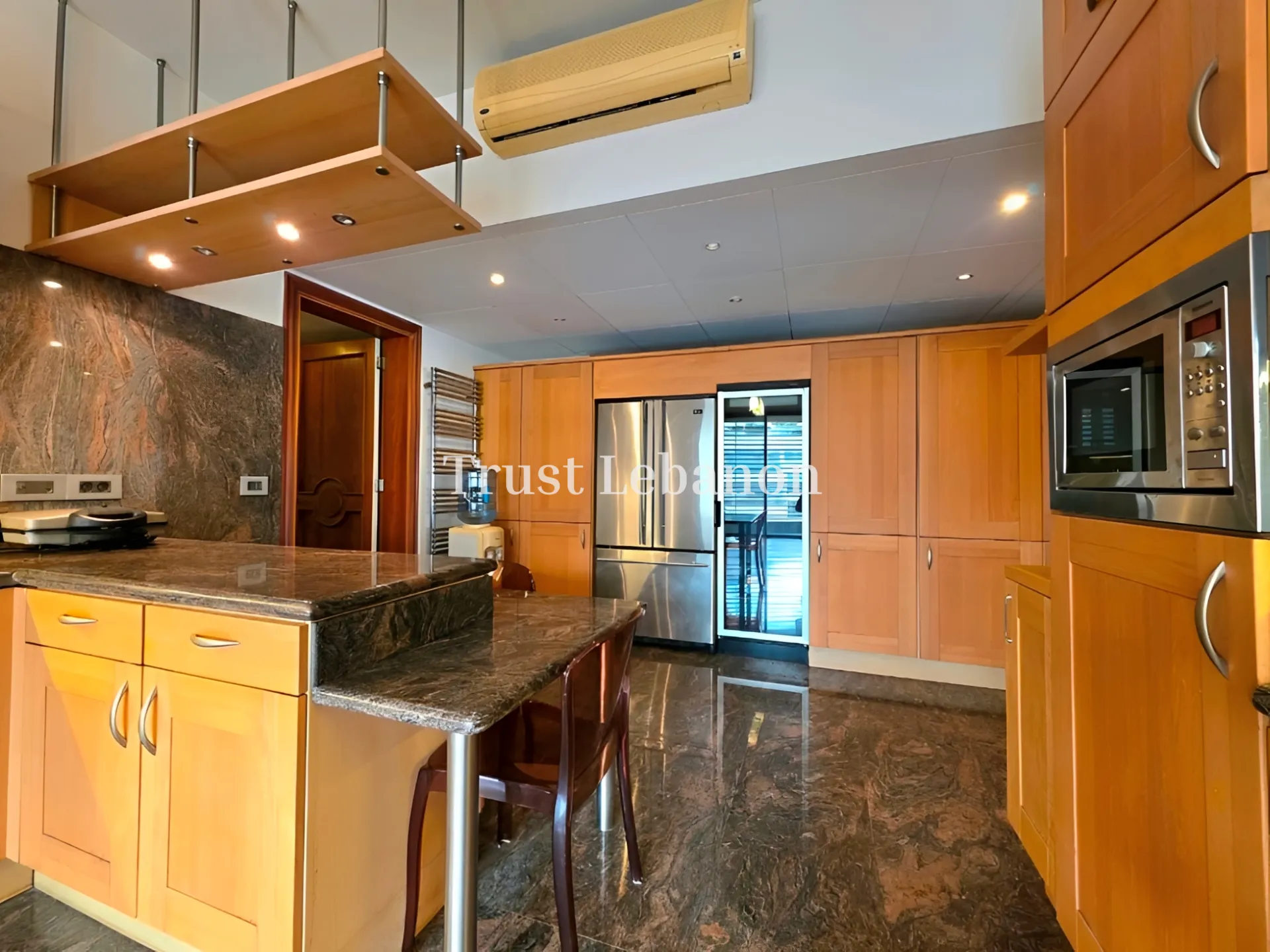Apartment for rent in Sursock