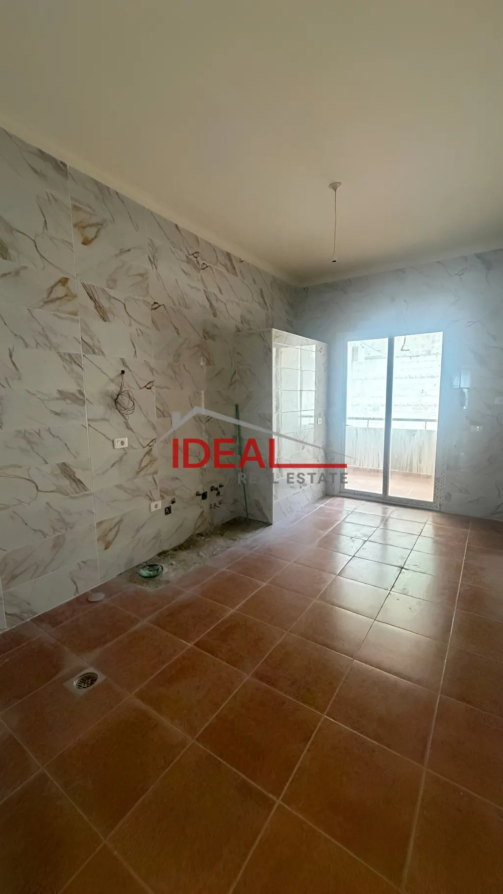 Apartment for sale in Ballouneh