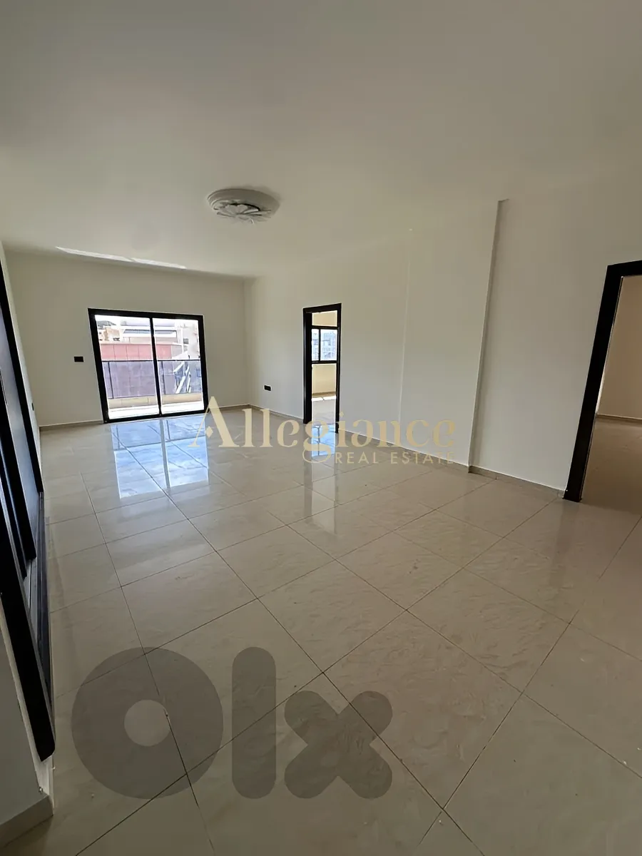 Apartment for sale in Greater Sour