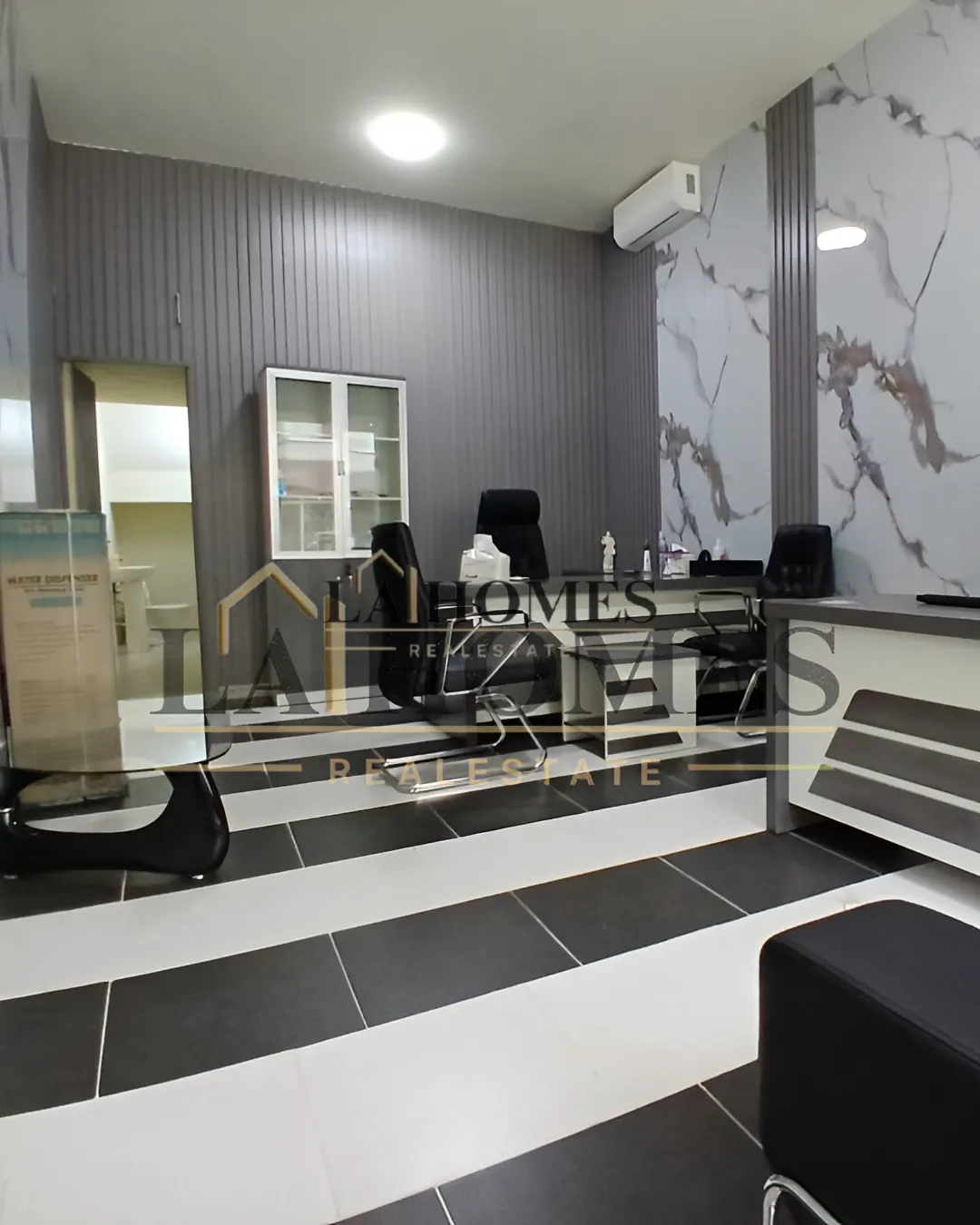 Shop for rent in Zouk Mosbeh