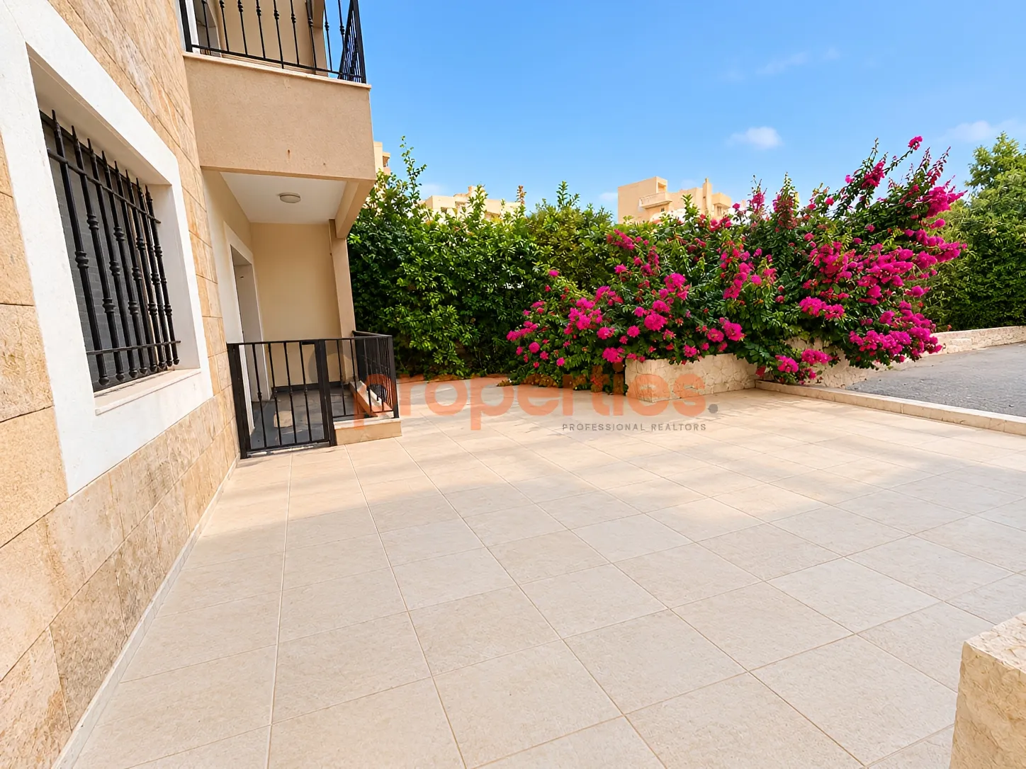 Apartment for Sale in Aamchit