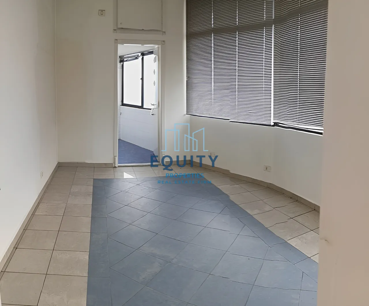 Office for rent in Fanar