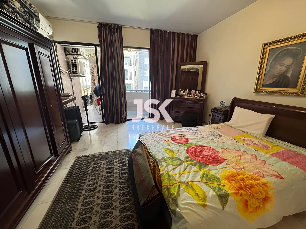 Apartment for Sale in Ras Beirut