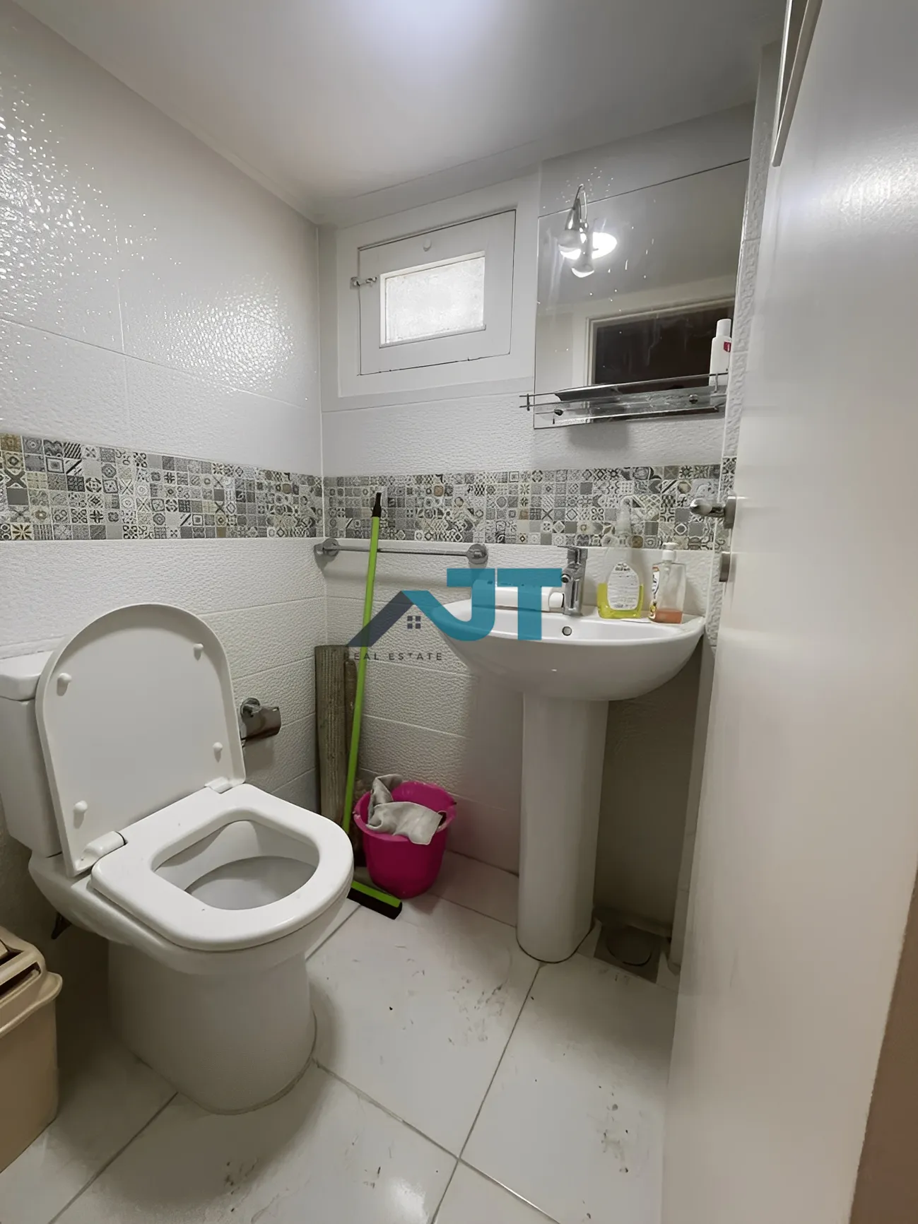Apartment for Rent in Sassine, Bayrut, Lebanon
