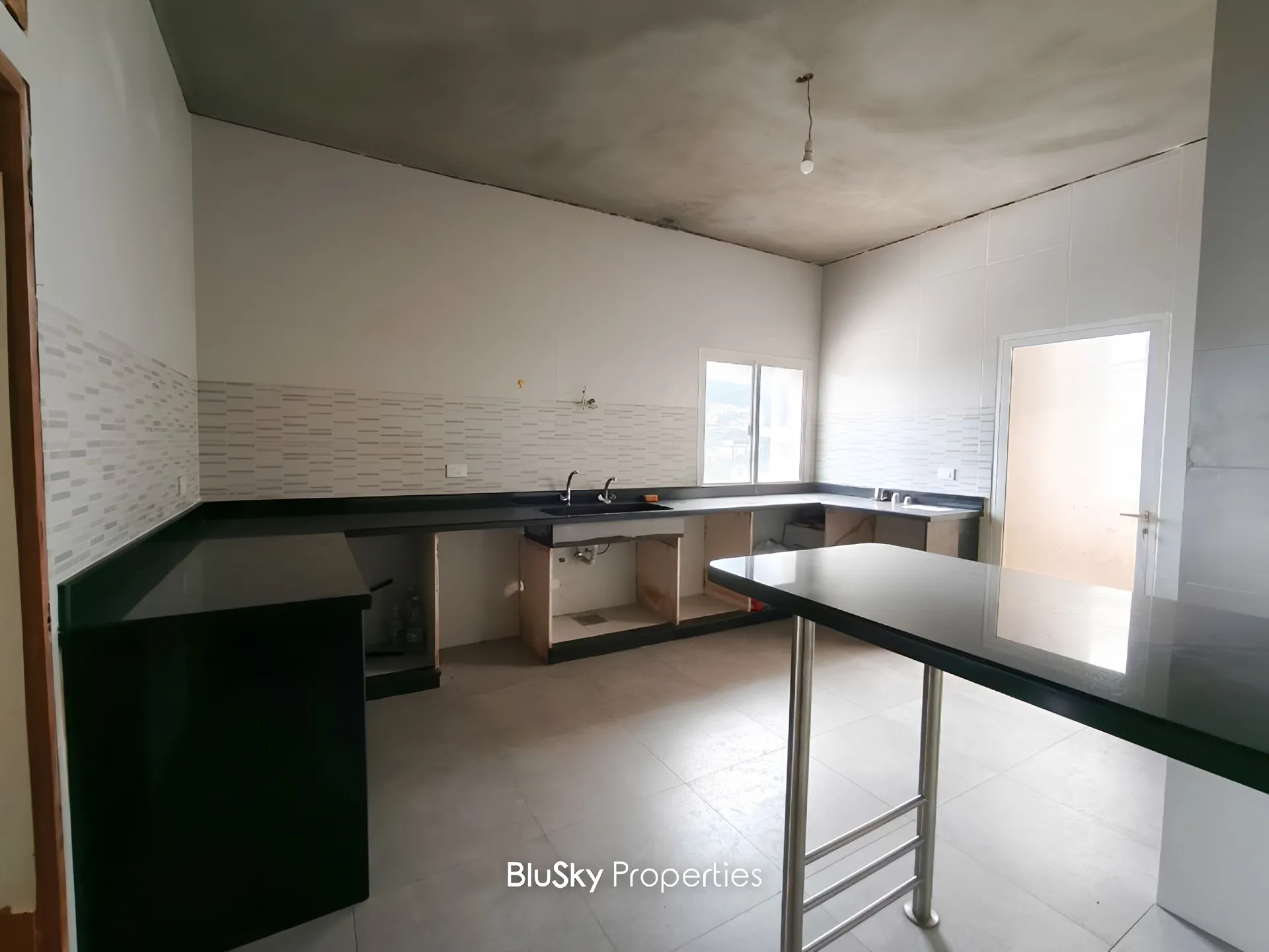 Apartment for sale in Aaqbiyeh
