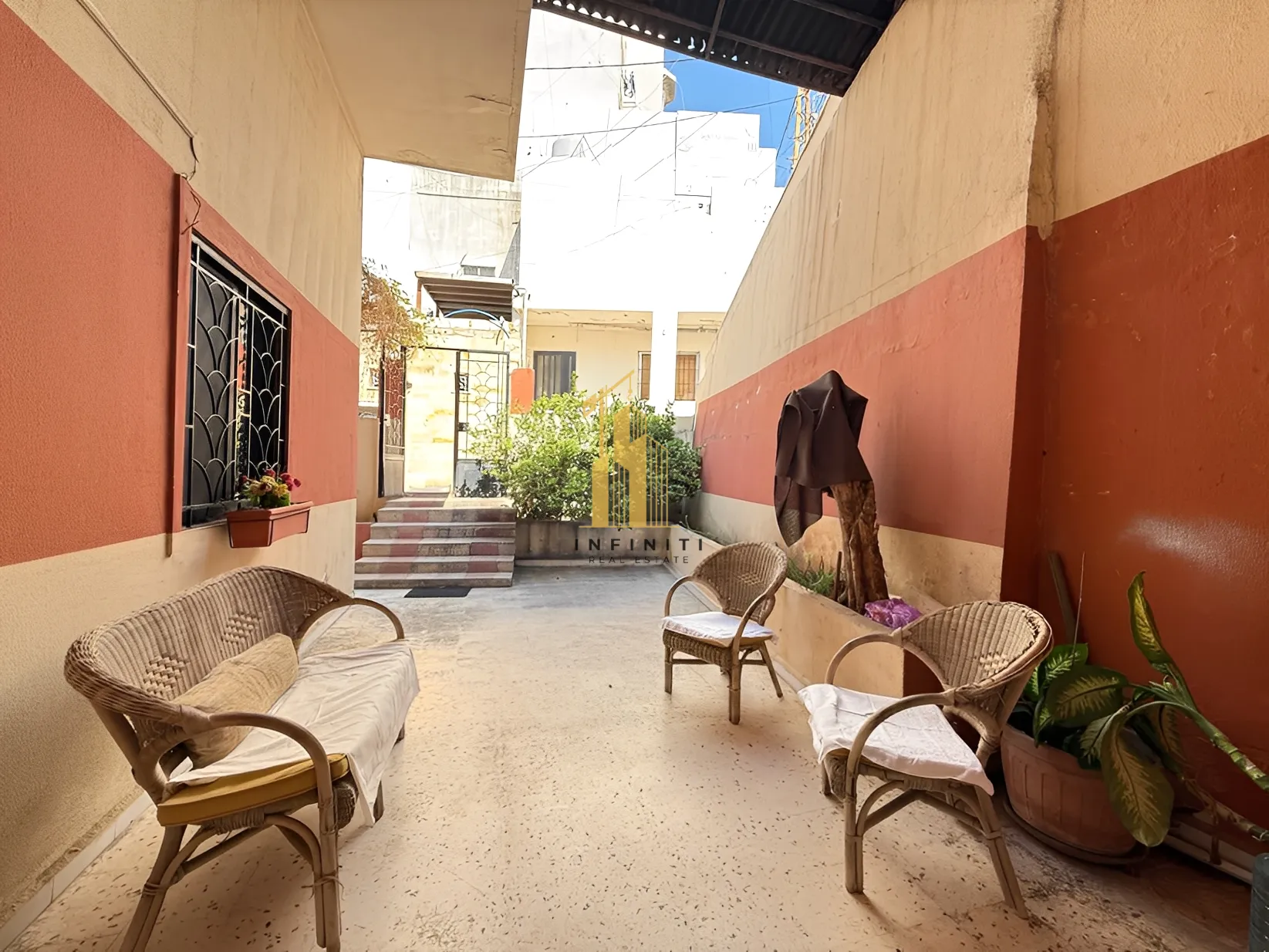 House for Sale in Chouaifet El Aamroussieh, Lebanon