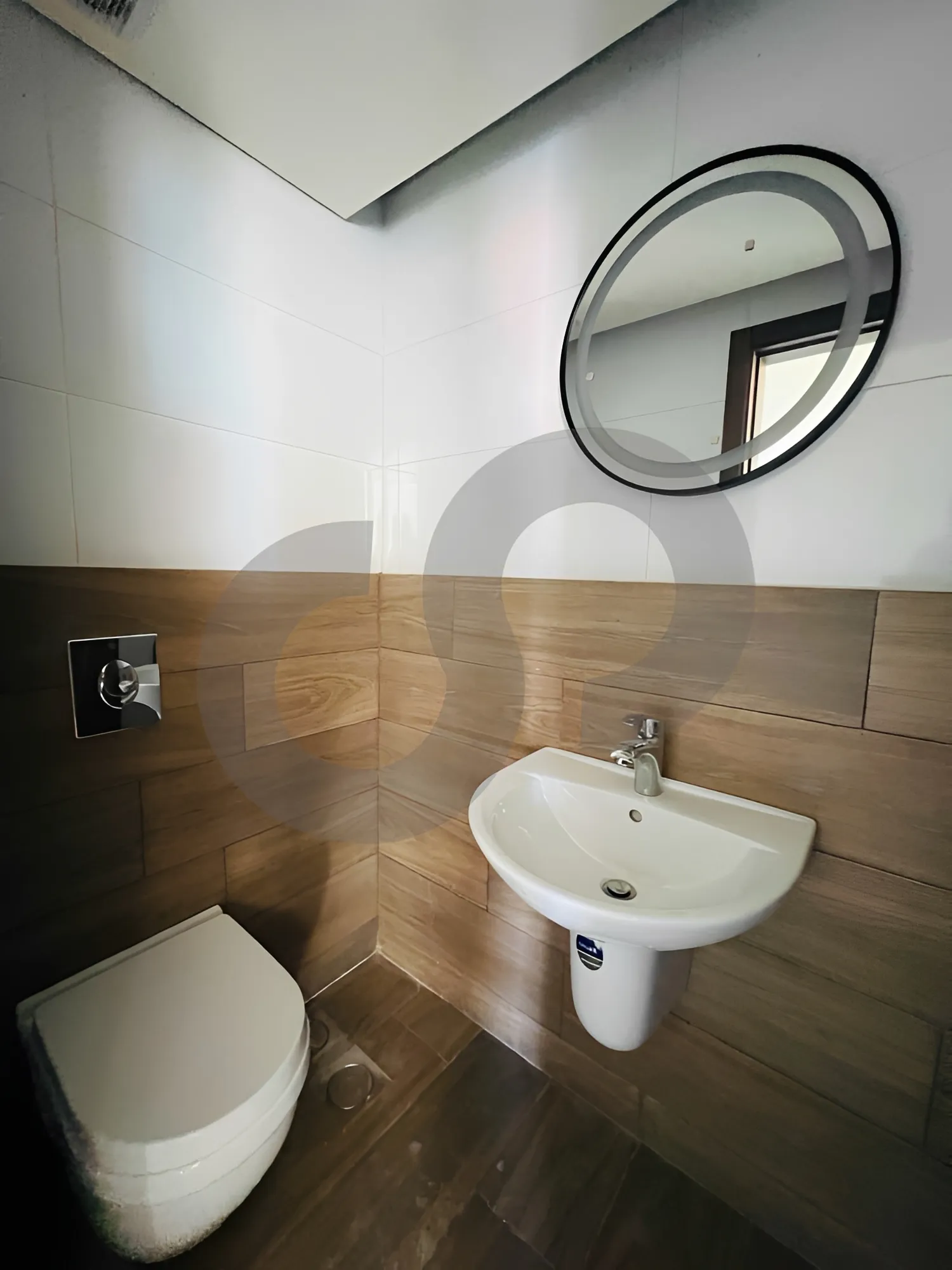 Building for Rent in Haret Sakher