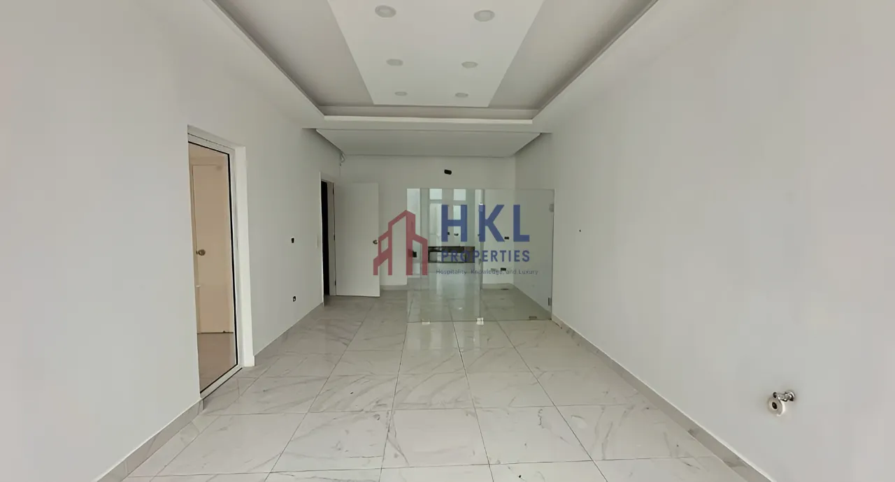 Office for rent in Clemenceau