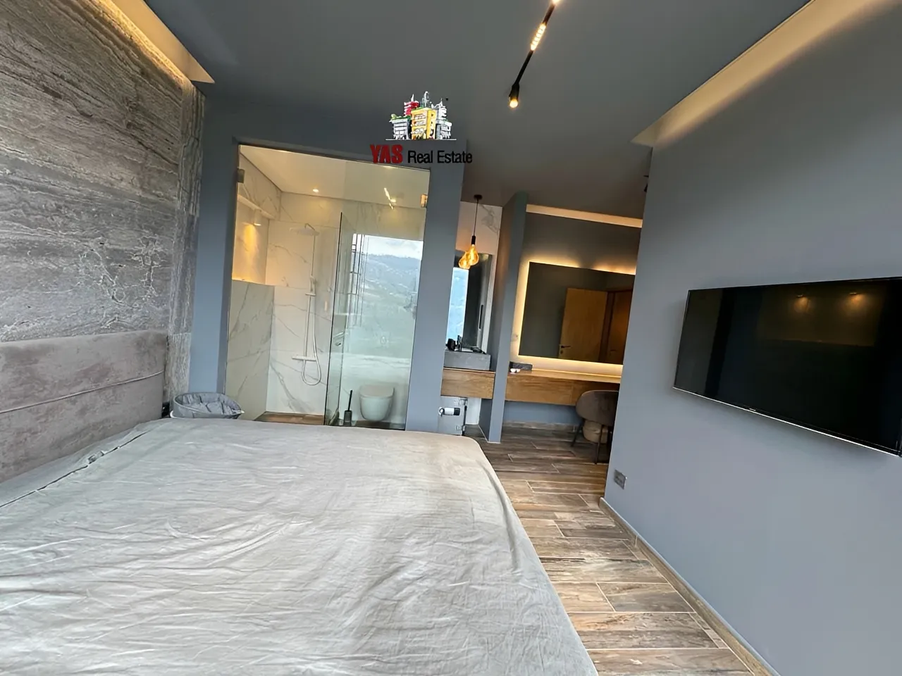 Apartment for Sale in Ballouneh