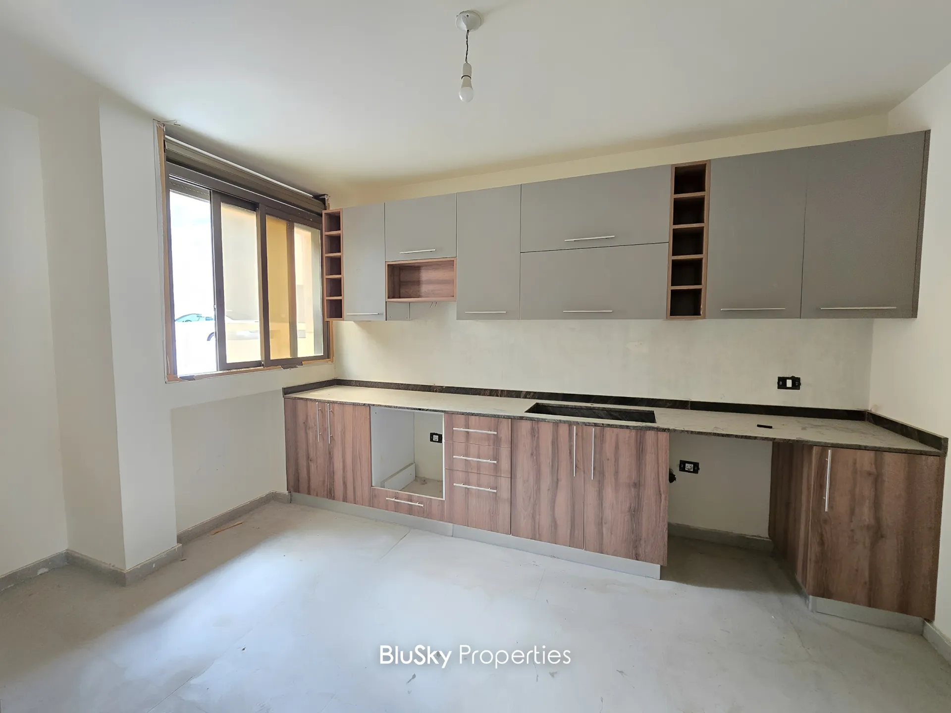 Duplex for sale in Mansourieh - 2 bed, 2.0 bath