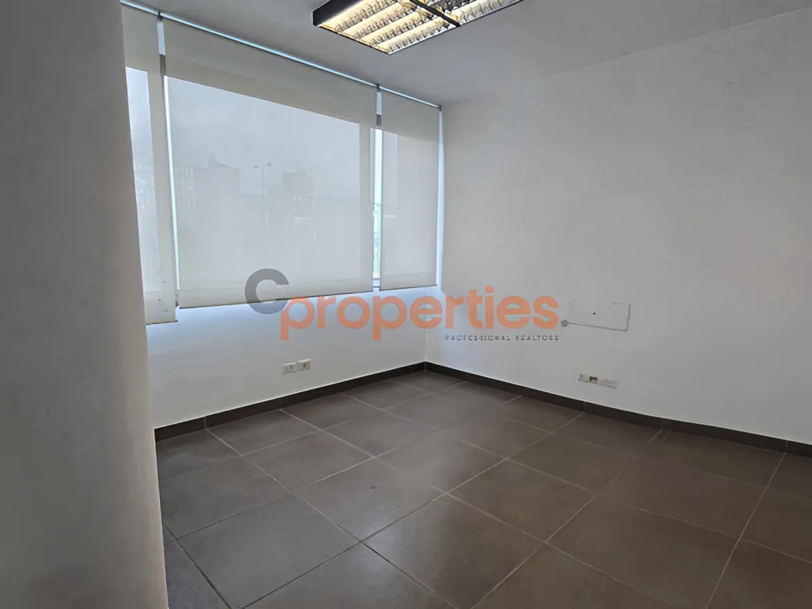 Office for Rent in Forn El Chebbak