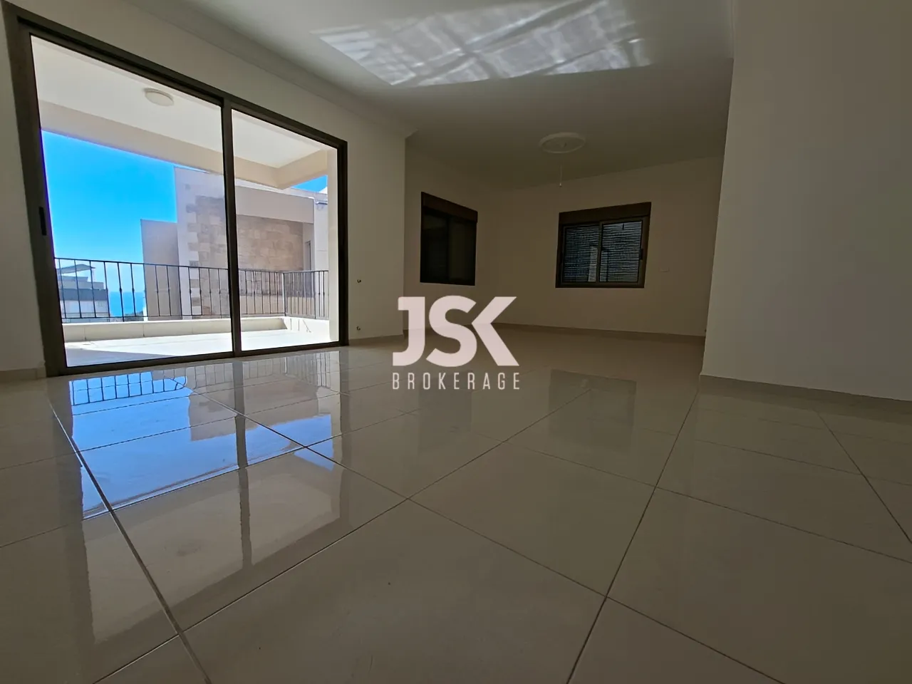Apartment for Sale in Aamchit - 3 bed, 3 bath