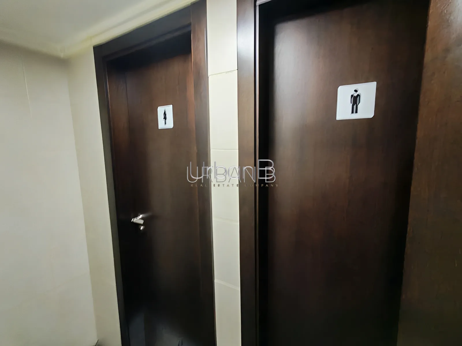 Office for Sale in Caree d'or, Achrafieh