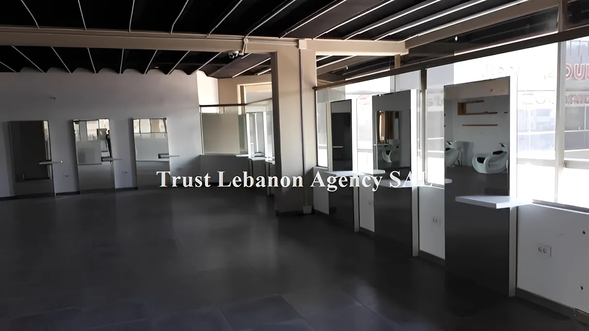 Shop for rent in Baabda, Kfarchima