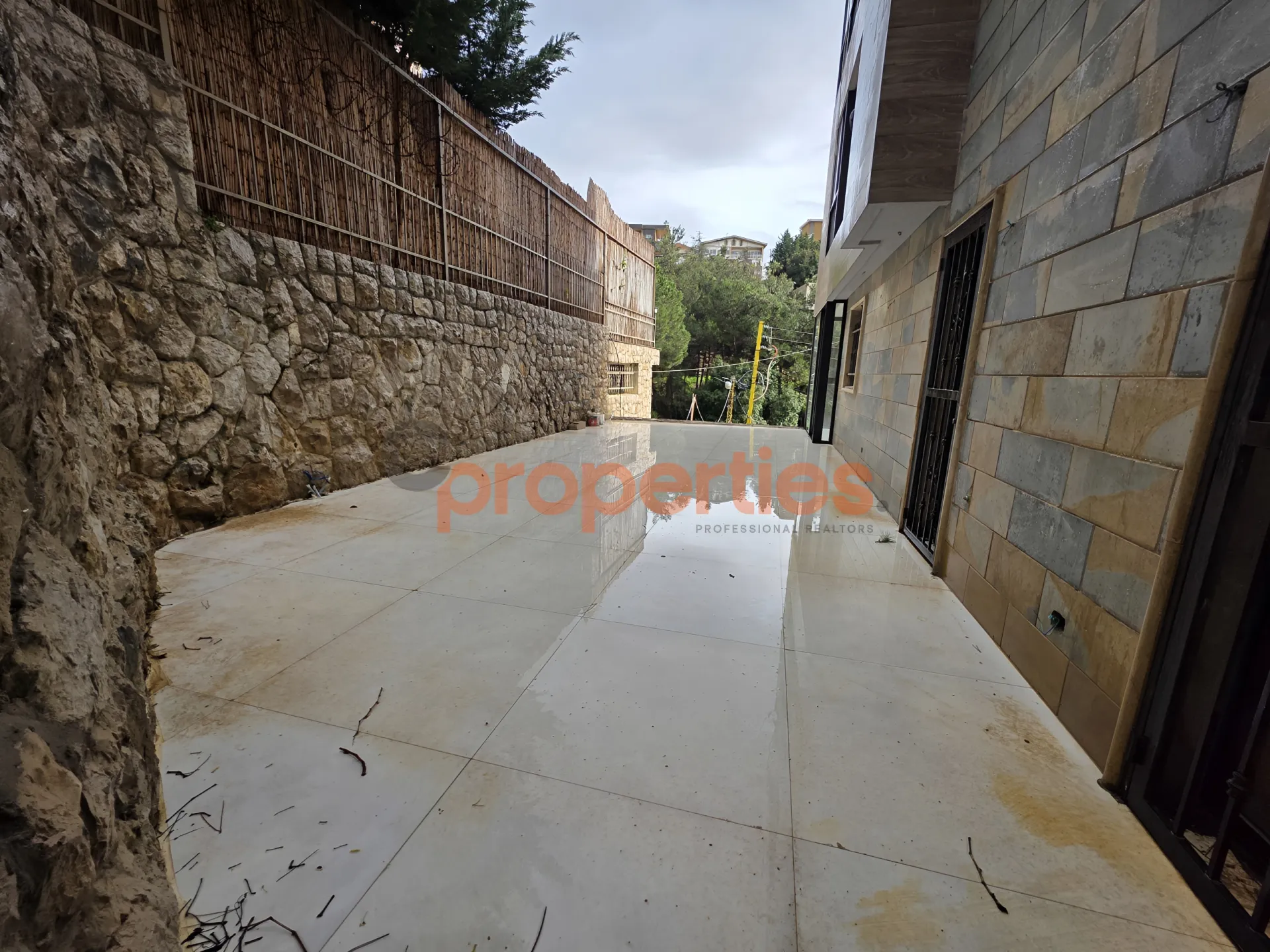 Apartment for Sale in Baabdat