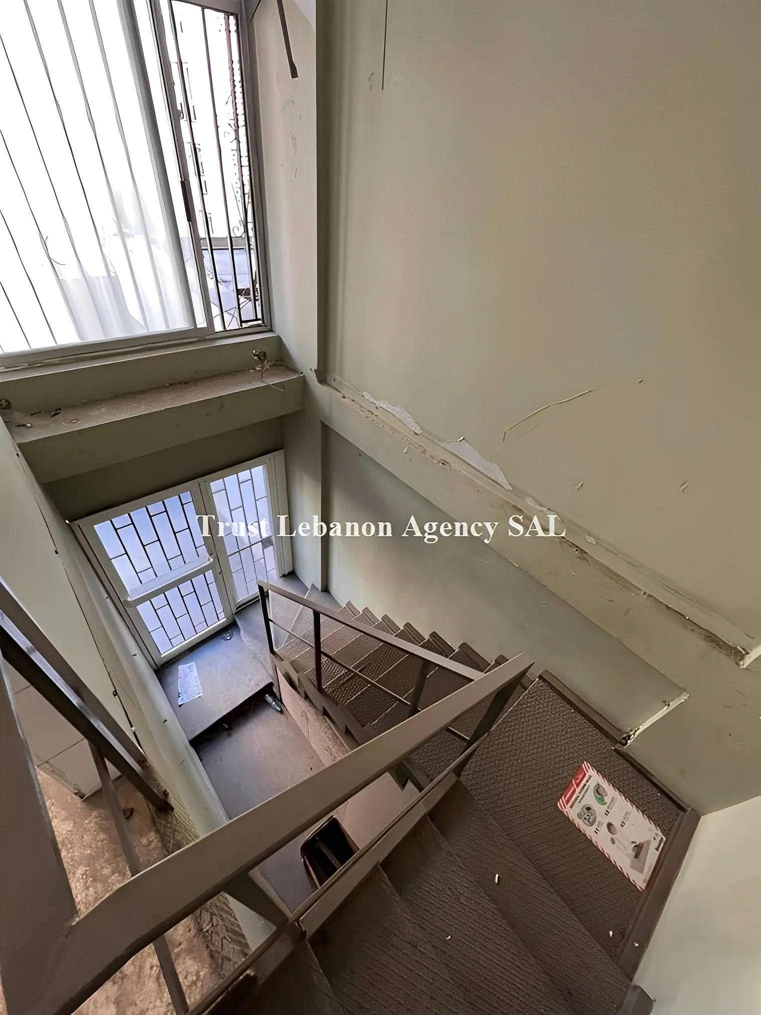 Shop for rent in Metn, Sin El Fil