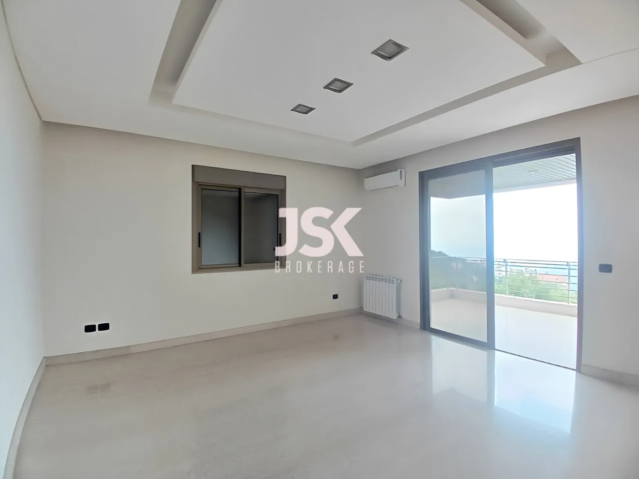 Apartment for Rent in Qornet El Hamra