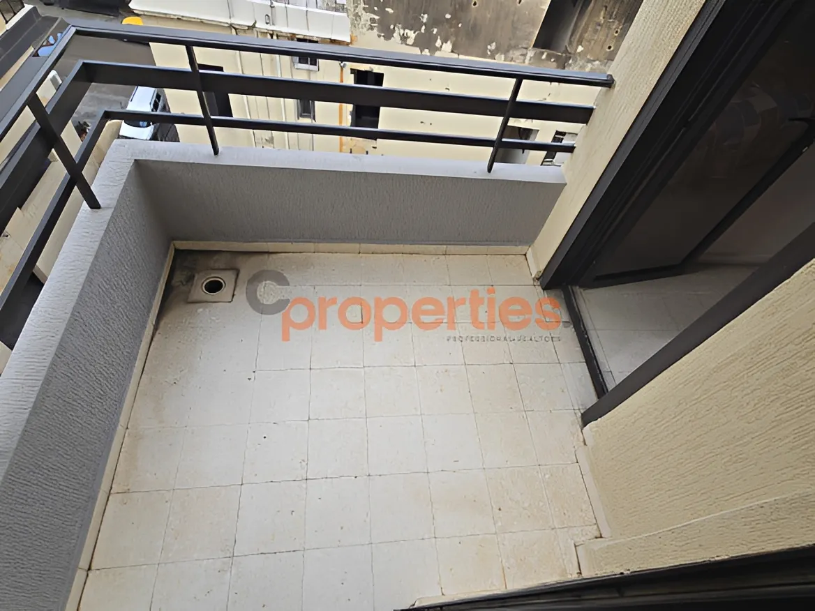 Apartment for Sale in Forn El Chebbak