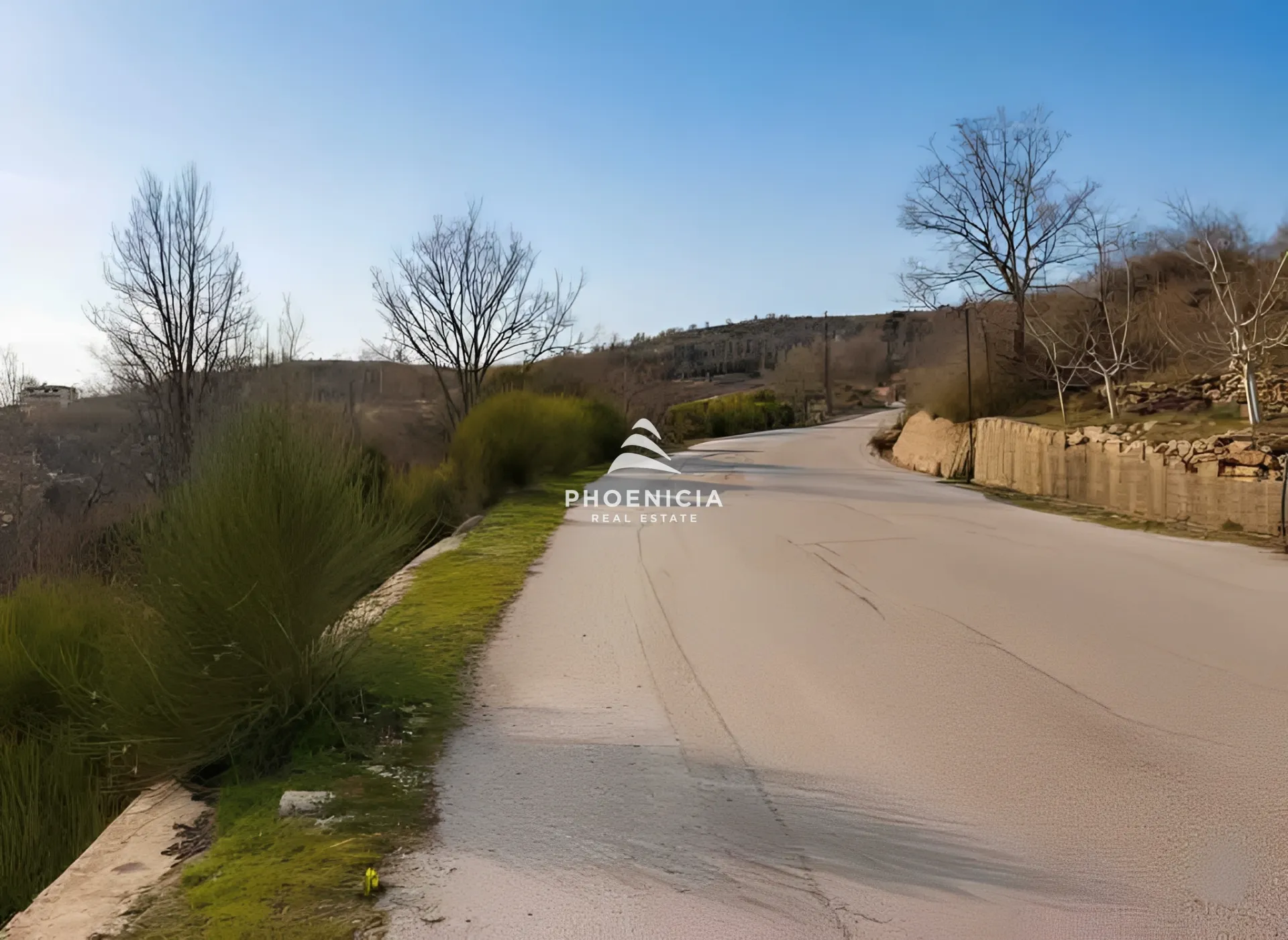 Land for Sale in Kfardebian