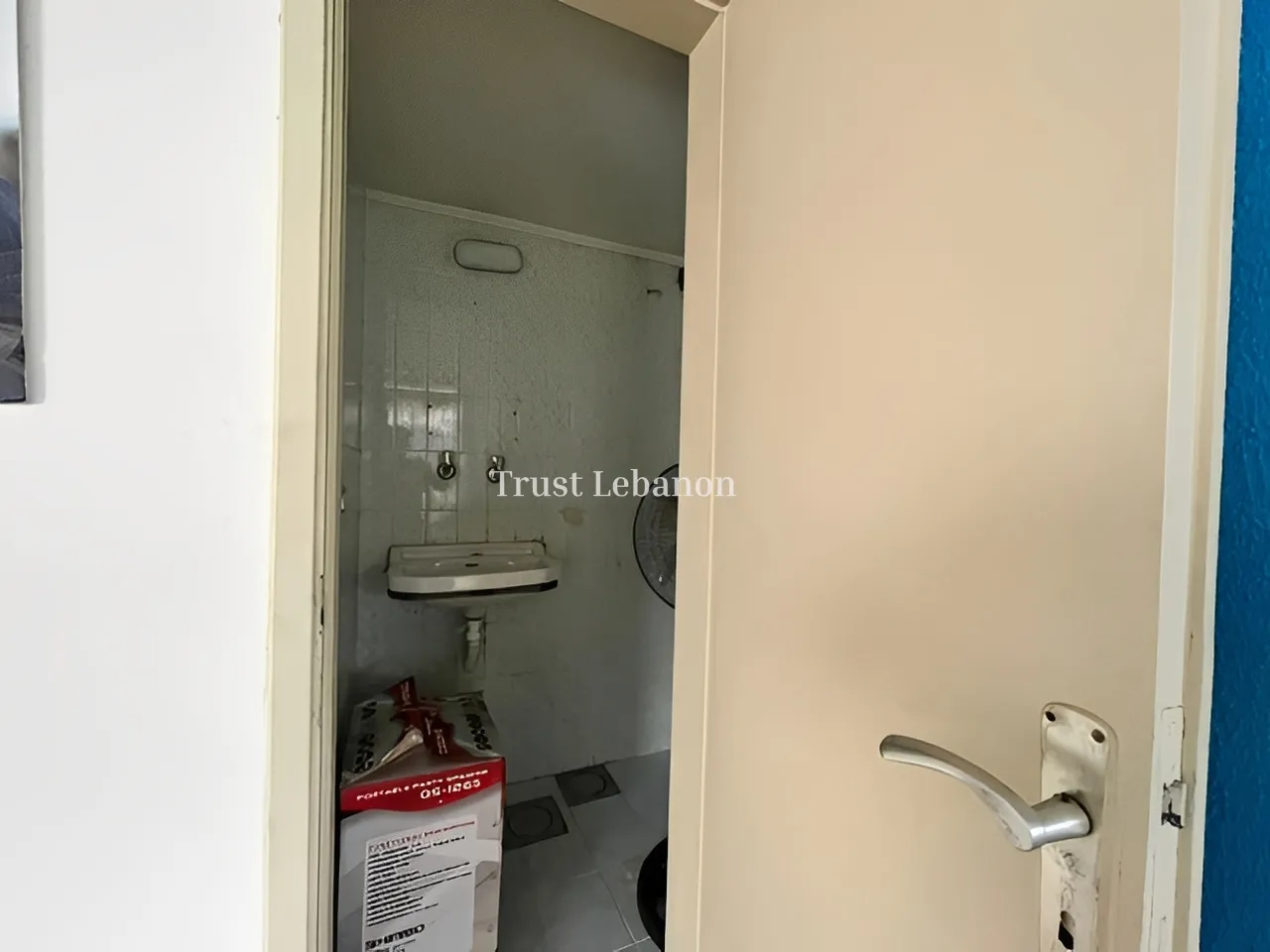 Office for rent in Jdeideh, Lebanon
