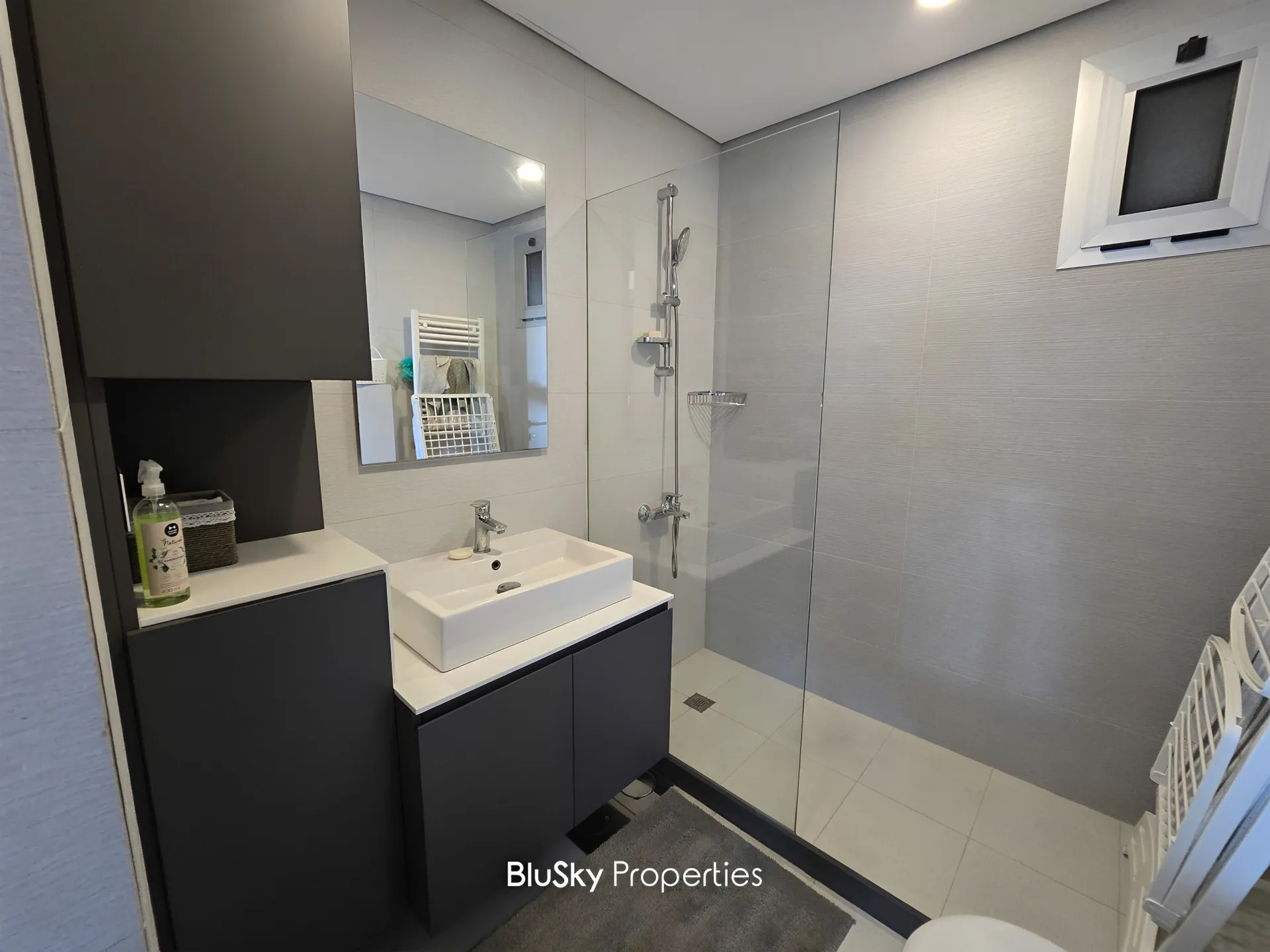 Apartment for rent in Mansourieh, lebanon