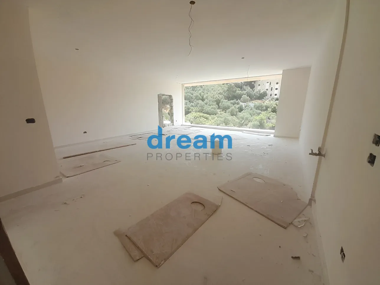 Apartment for sale in Jamhour, Lebanon - 1 bed, 3 bath