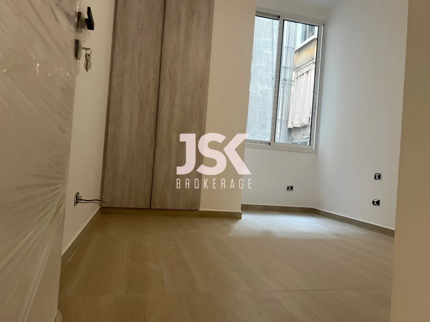 Apartment for sale in Forn El Chebbak, Lebanon - 3 bed, 3 bath