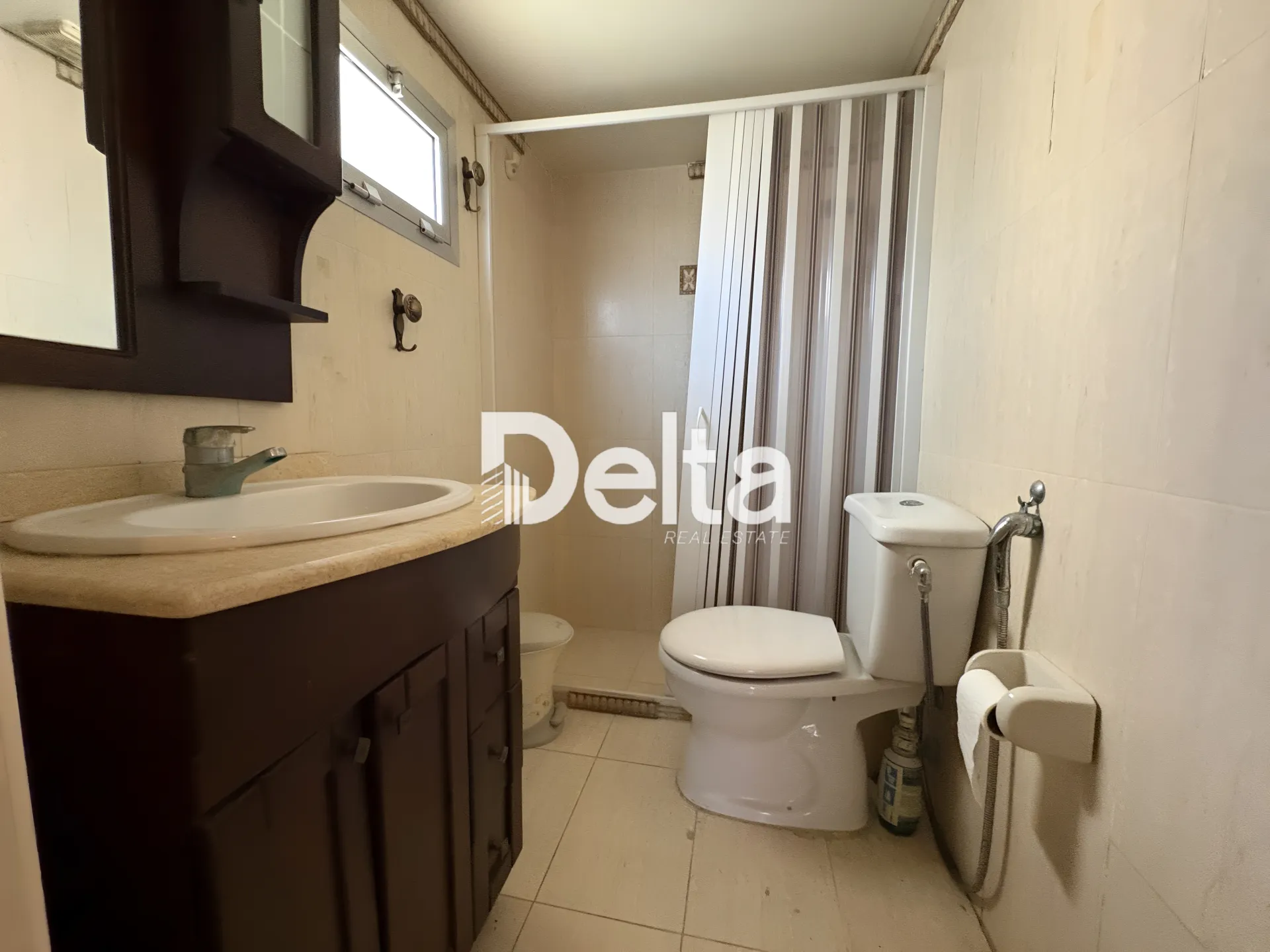 Apartment for rent in Sakiet el janzeer, beirut, lebanon