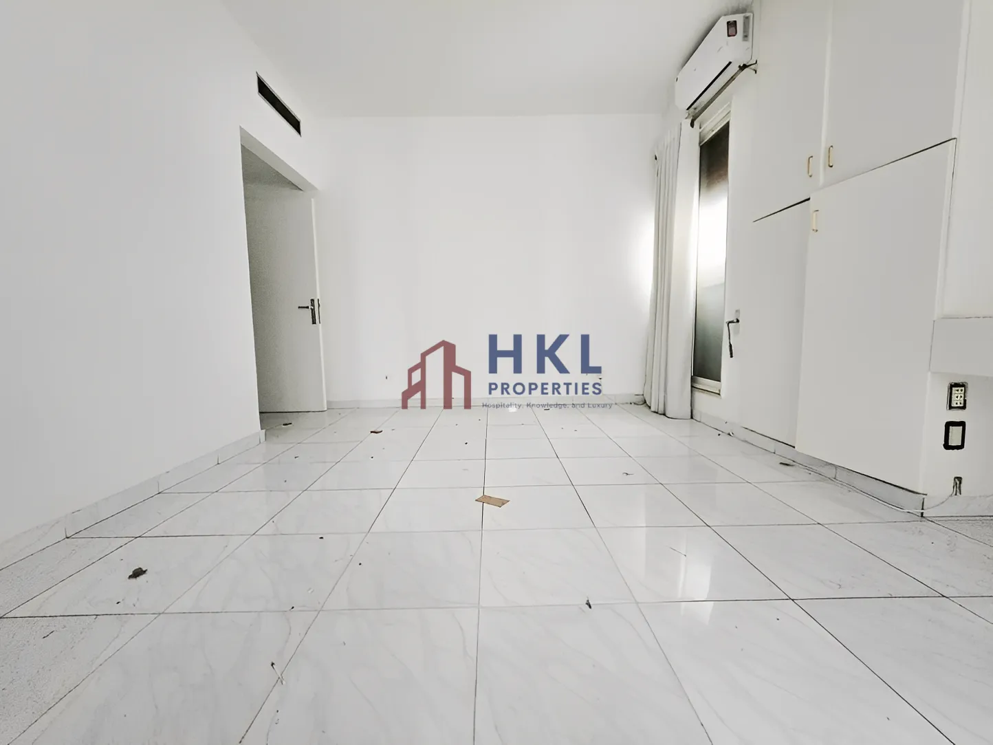 Apartment for Rent in Verdun, Bayrut, Lebanon - 3 bed, 4 bath