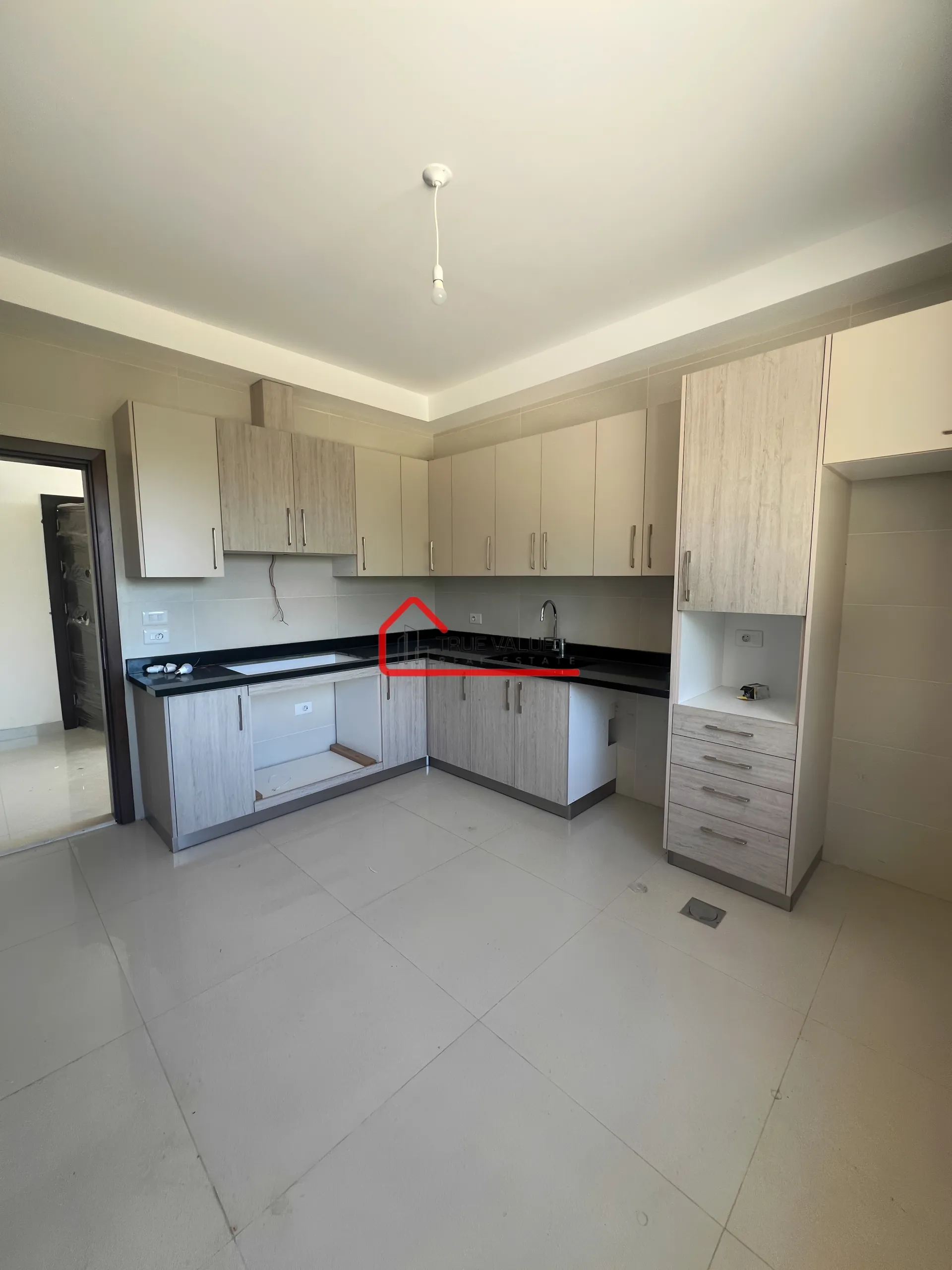 Apartment for sale in Dawhet el hoss, aley, lebanon - 3 bed, 3.0 bath