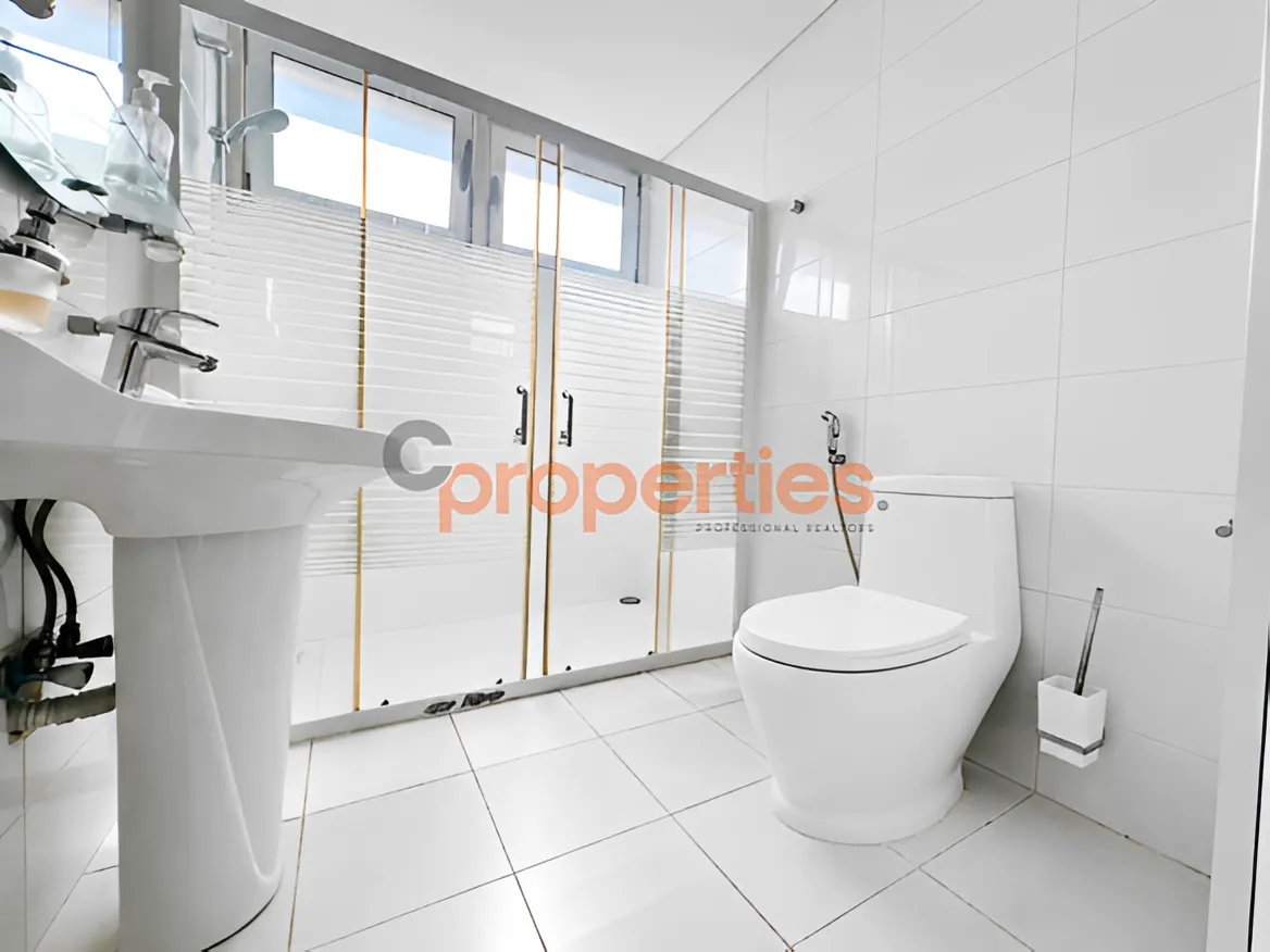 Apartment for sale in Ramleh Al Bayda, Beirut, Lebanon